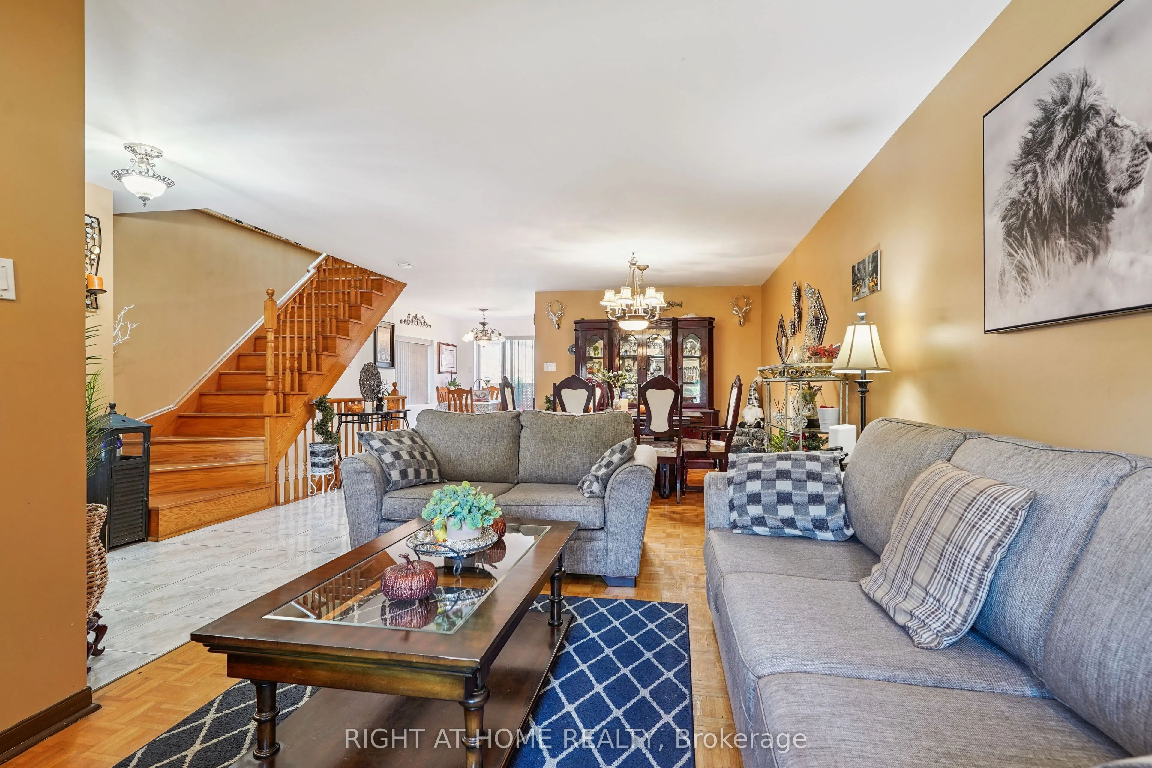 165 Locksley Avenue