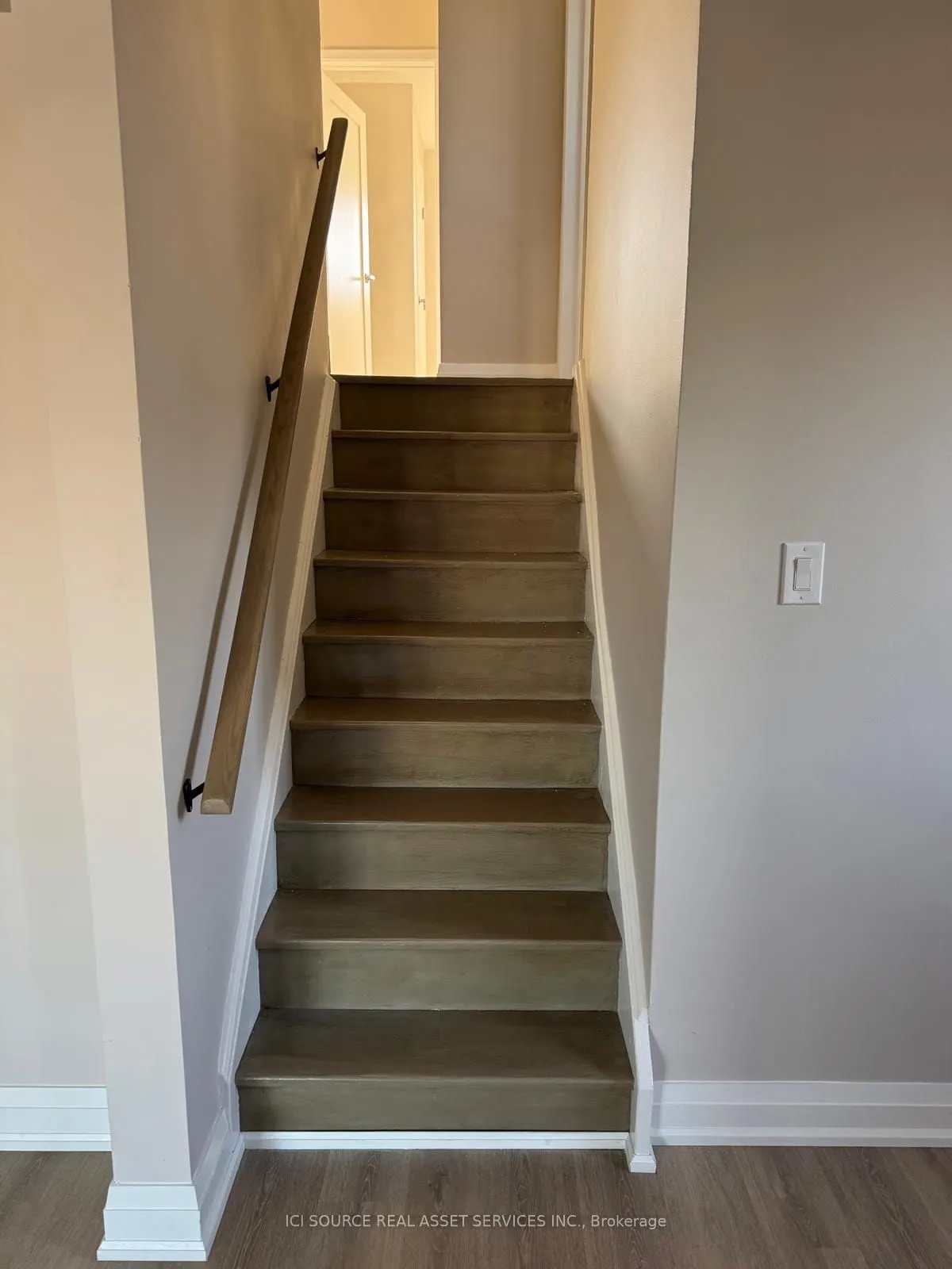 34 Rita Drive, #Upper