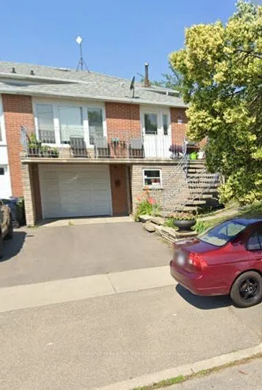 34 Rita Drive, #Upper