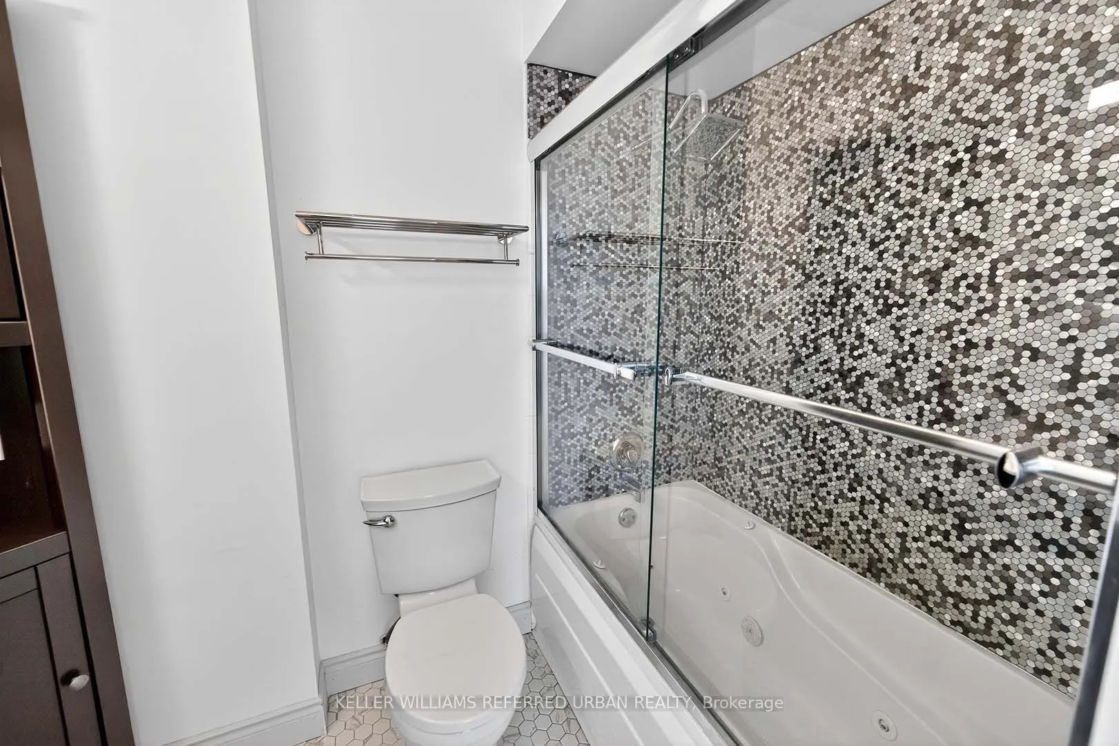 1050 Shawnmarr Road, #19