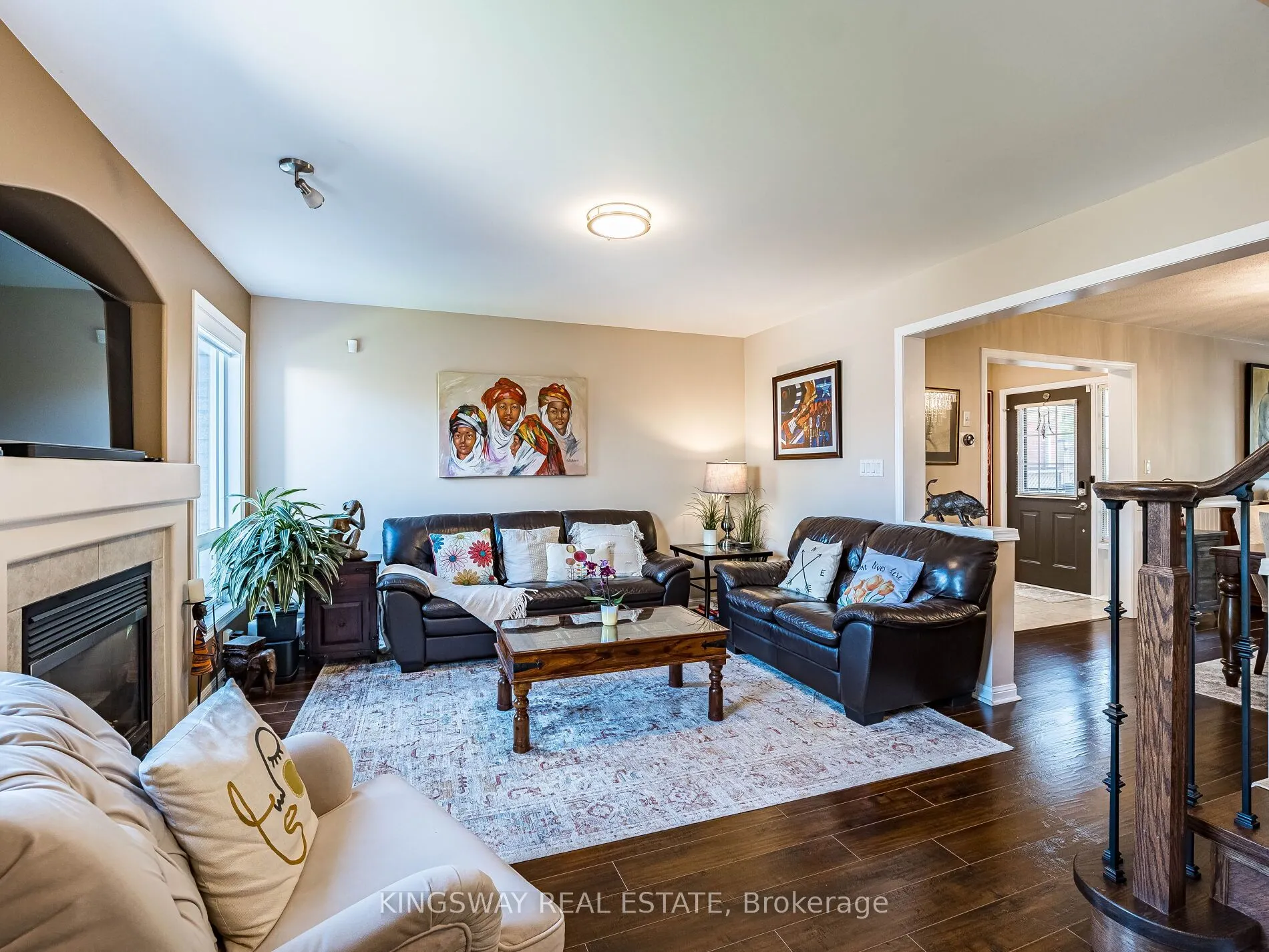 539 Caverhill Crescent