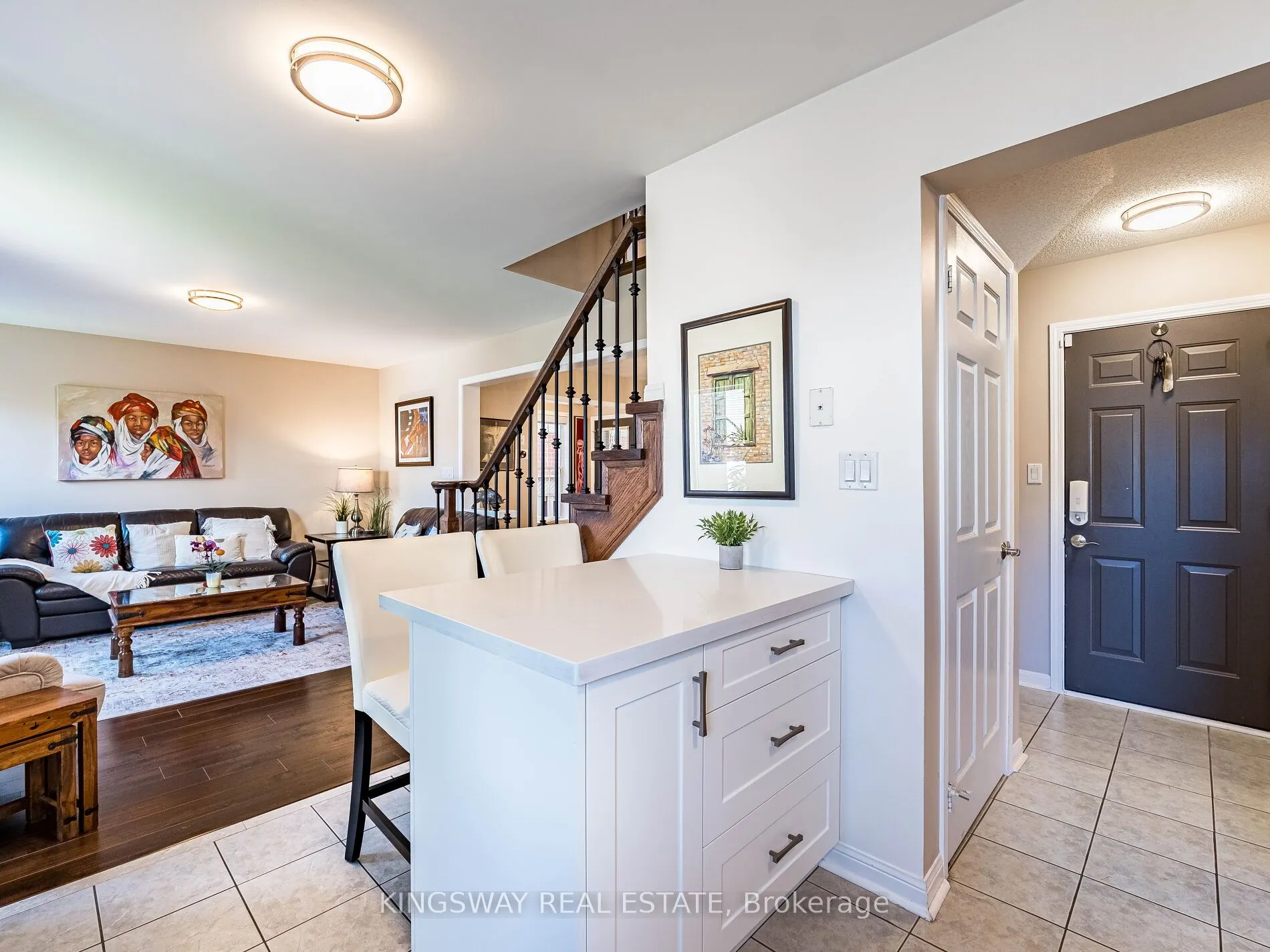 539 Caverhill Crescent