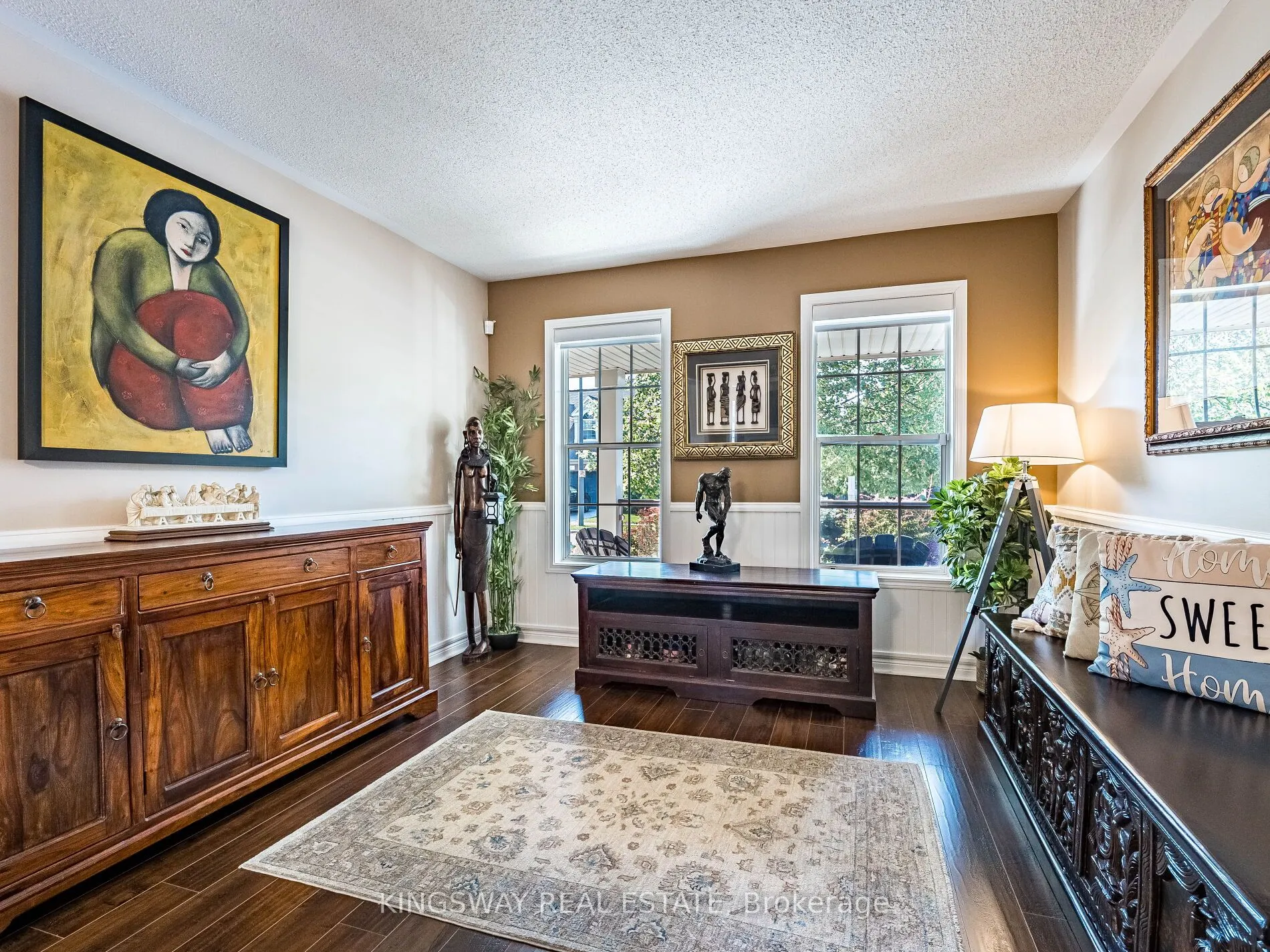539 Caverhill Crescent