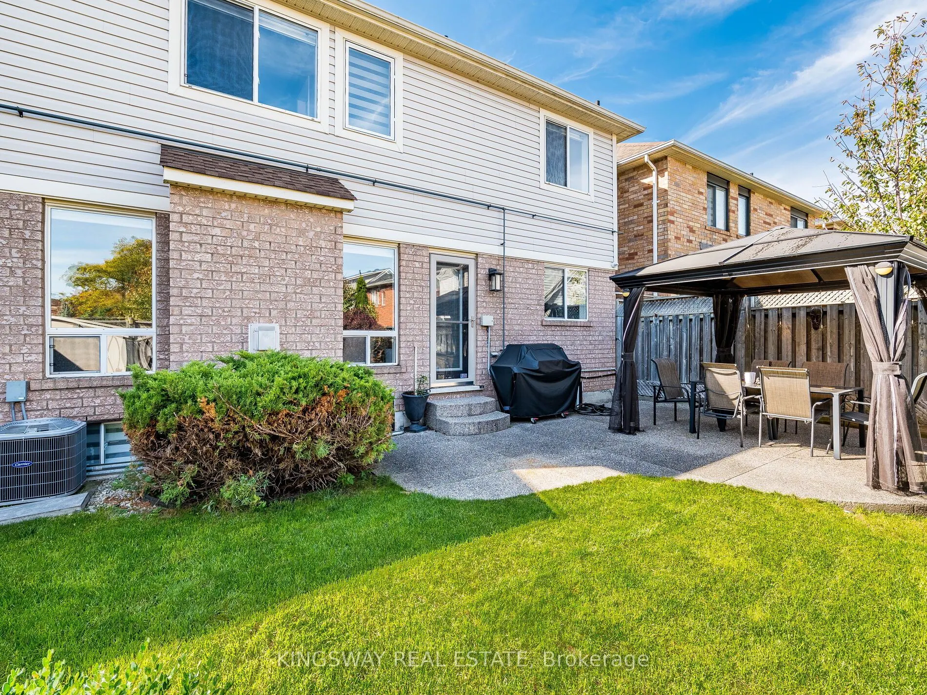 539 Caverhill Crescent