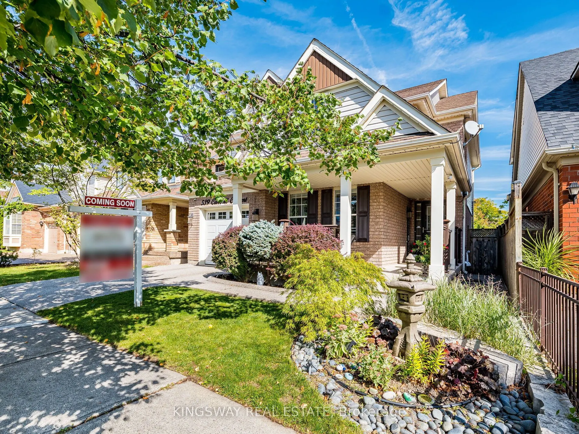 539 Caverhill Crescent