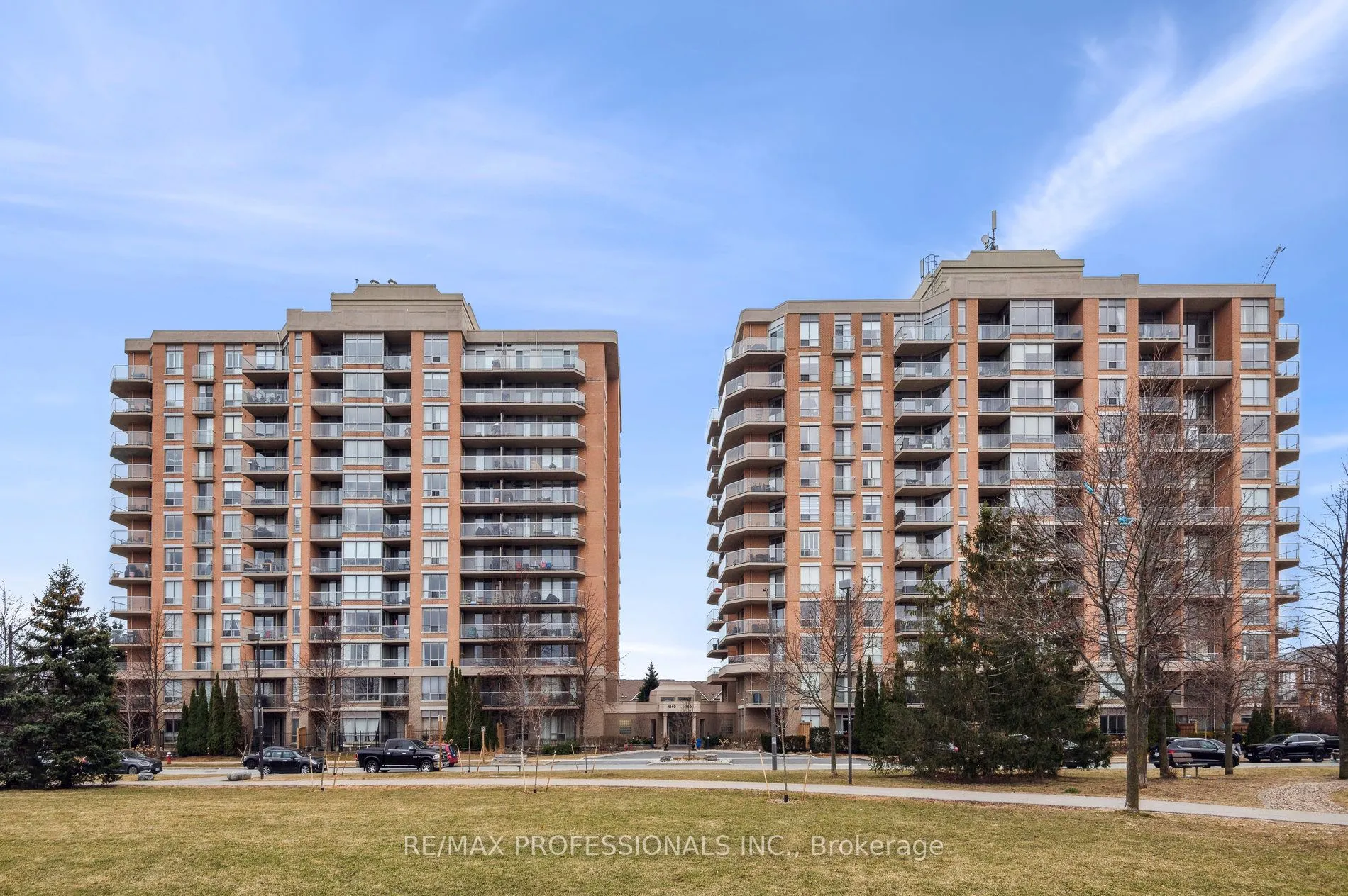 1140 Parkwest Place W, #103