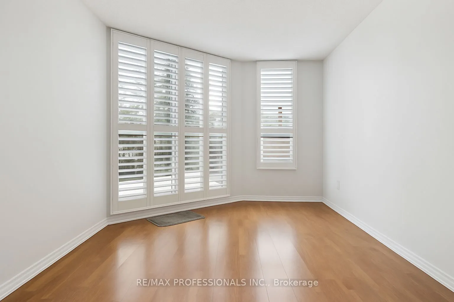 1140 Parkwest Place W, #103
