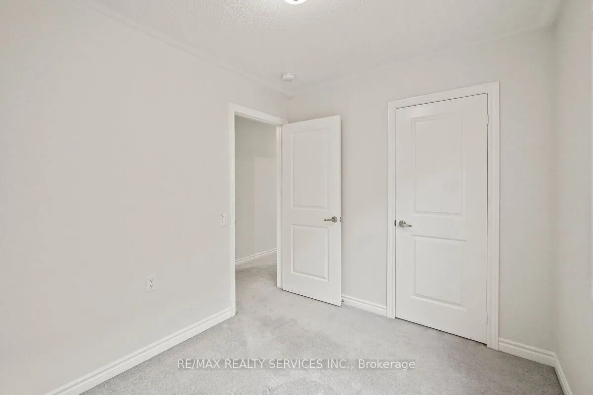 9 Phyllis Drive