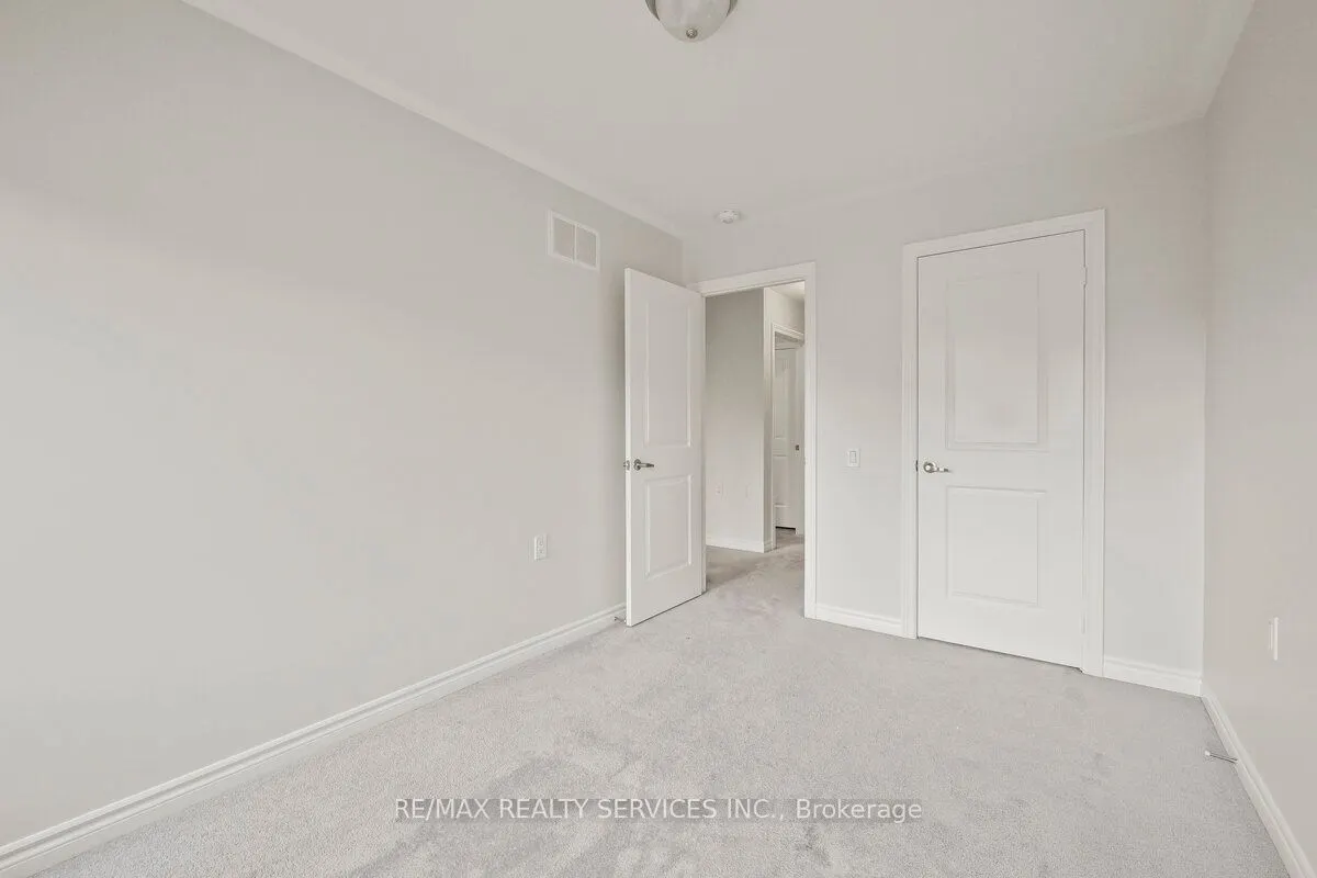 9 Phyllis Drive