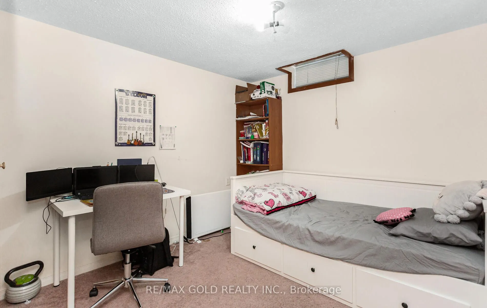 1482 Stillriver Crescent