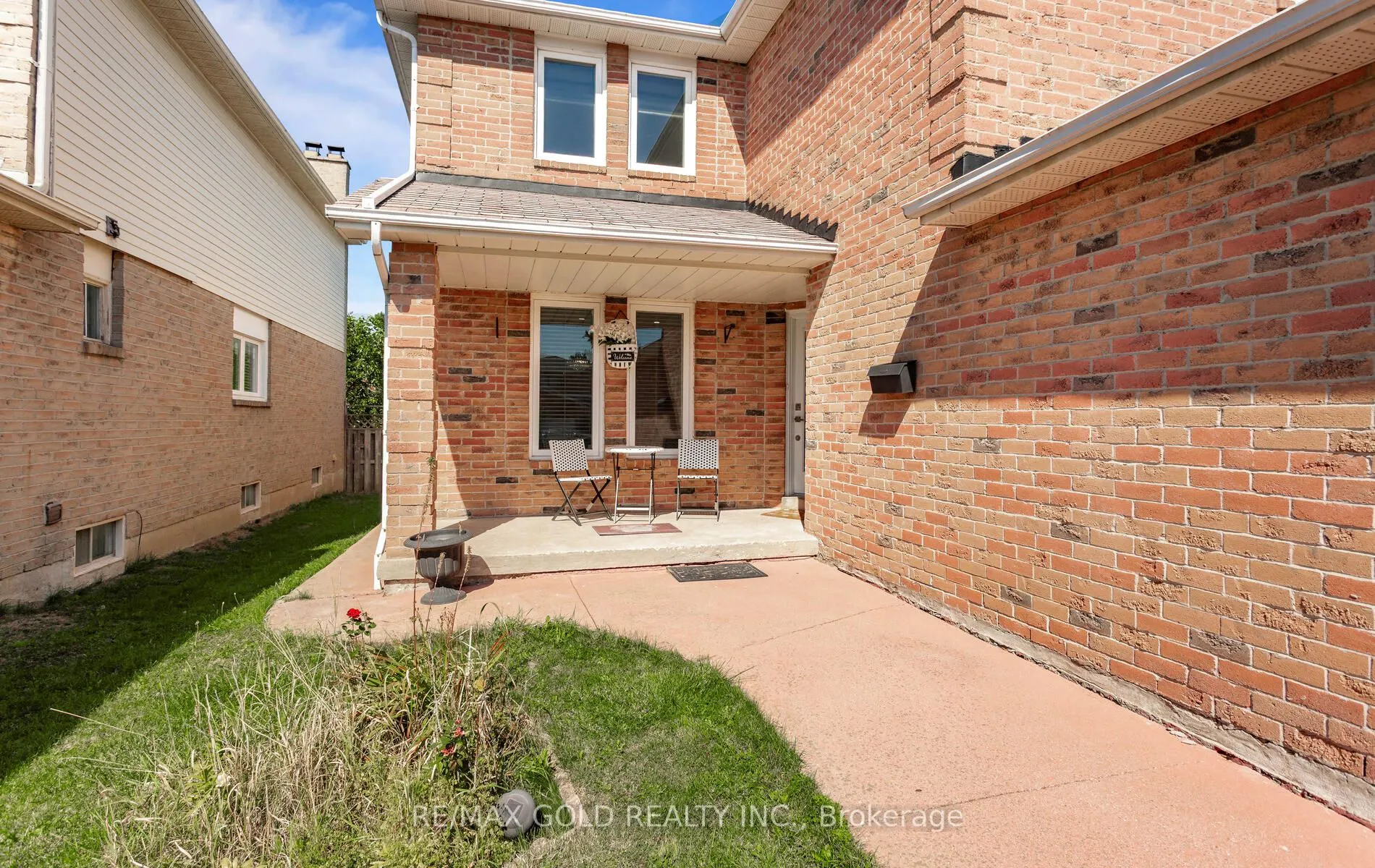 1482 Stillriver Crescent