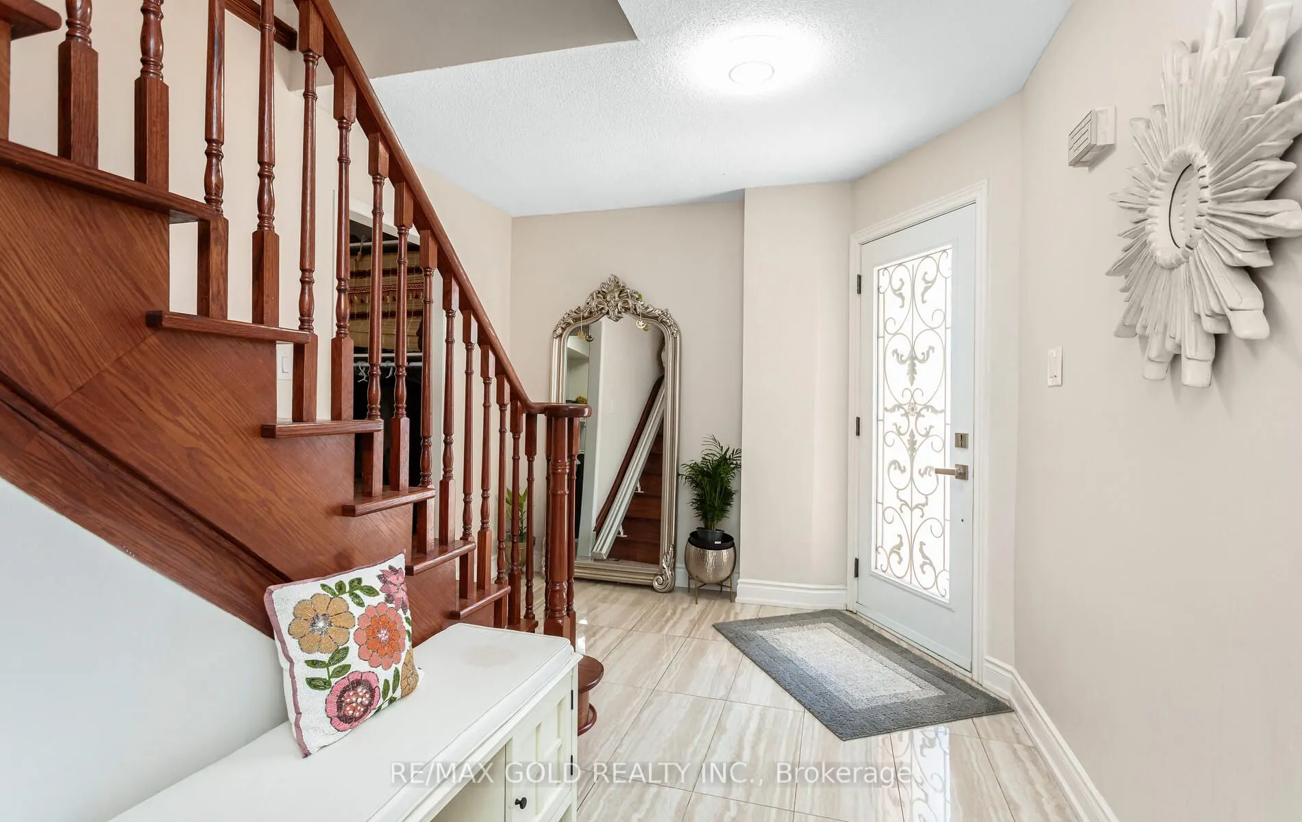 1482 Stillriver Crescent