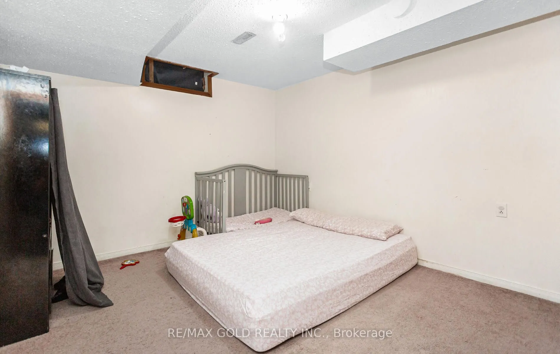 1482 Stillriver Crescent