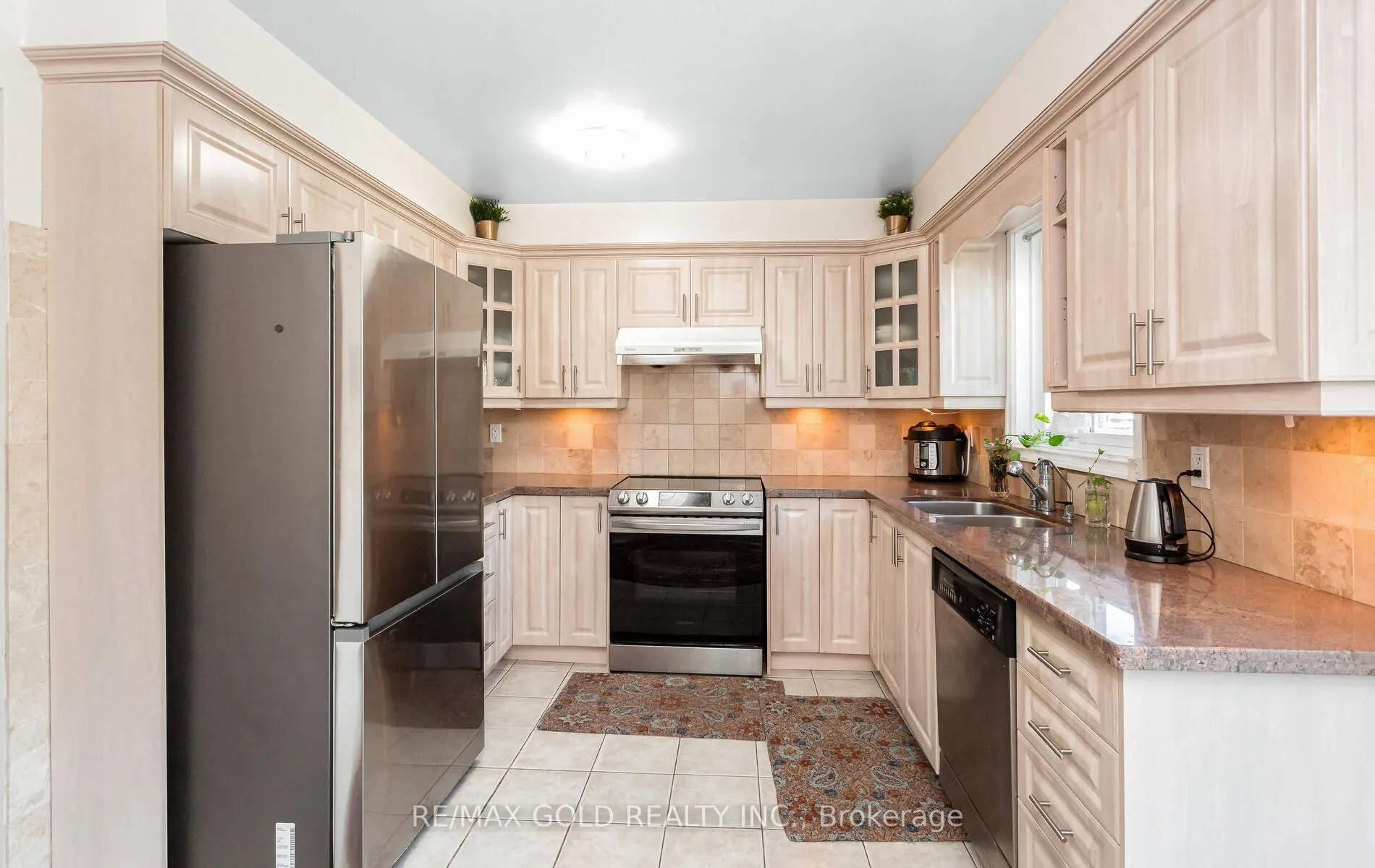 1482 Stillriver Crescent