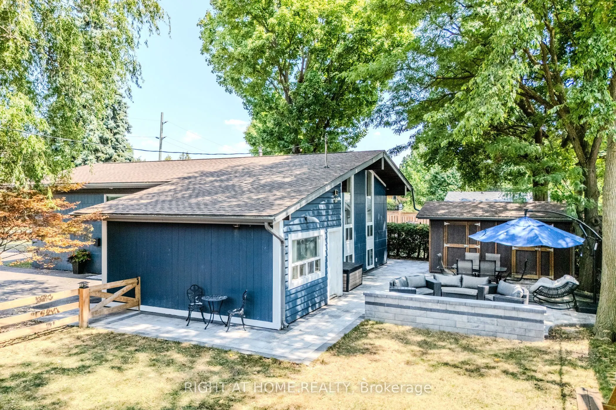 2 Prince Charles Drive
