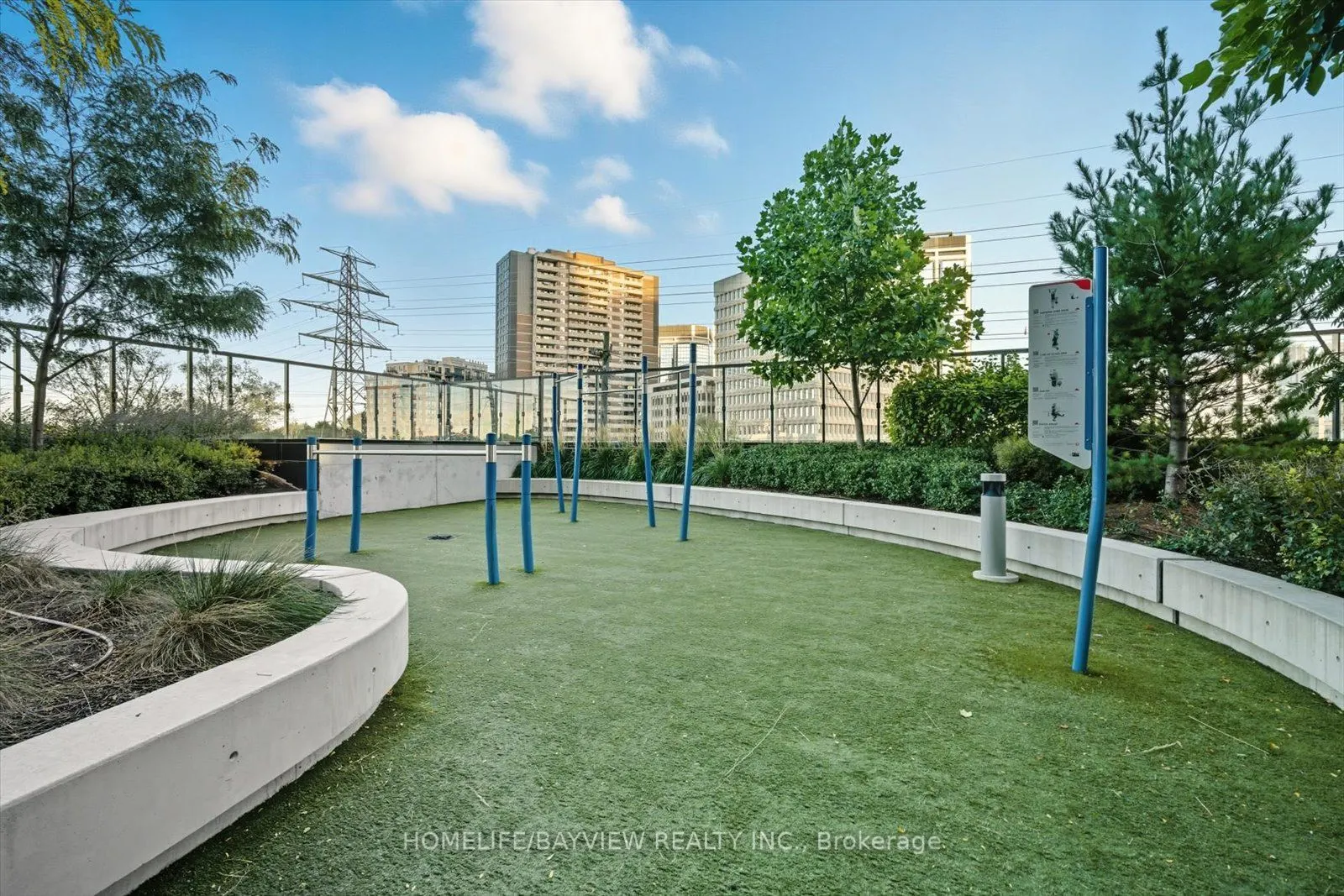 7 Mabelle Avenue, #2802