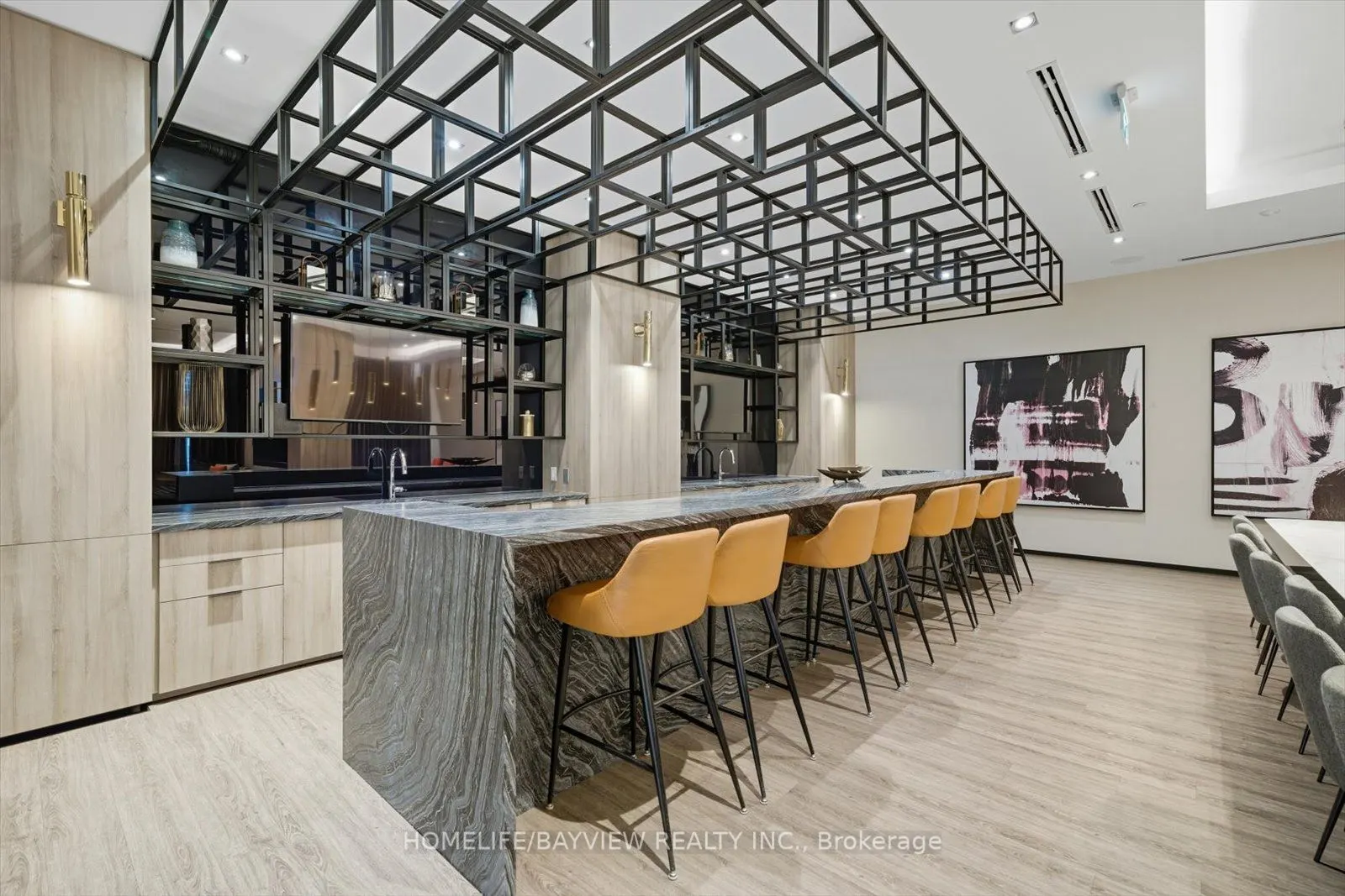 7 Mabelle Avenue, #2802