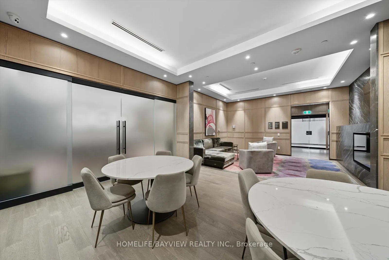 7 Mabelle Avenue, #2802
