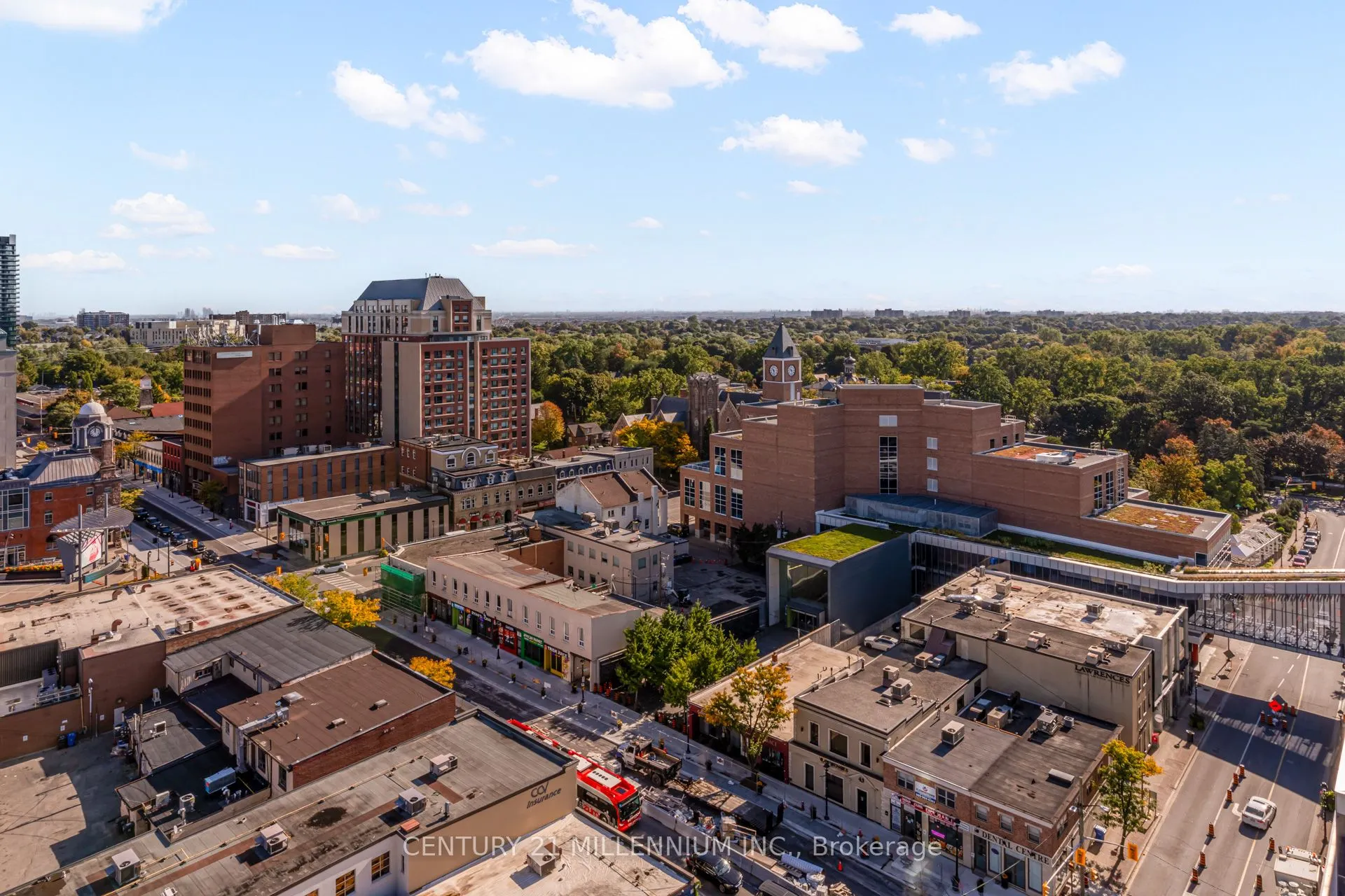 9 George Street N, #1505