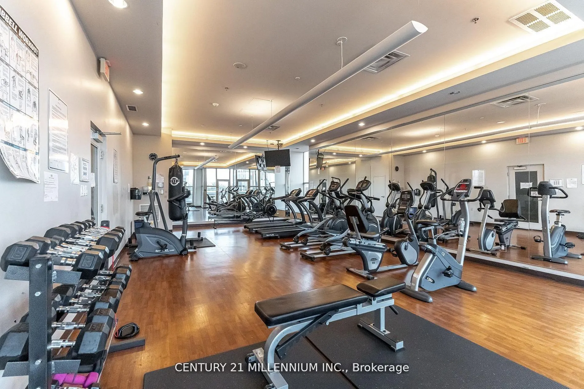 9 George Street N, #1505