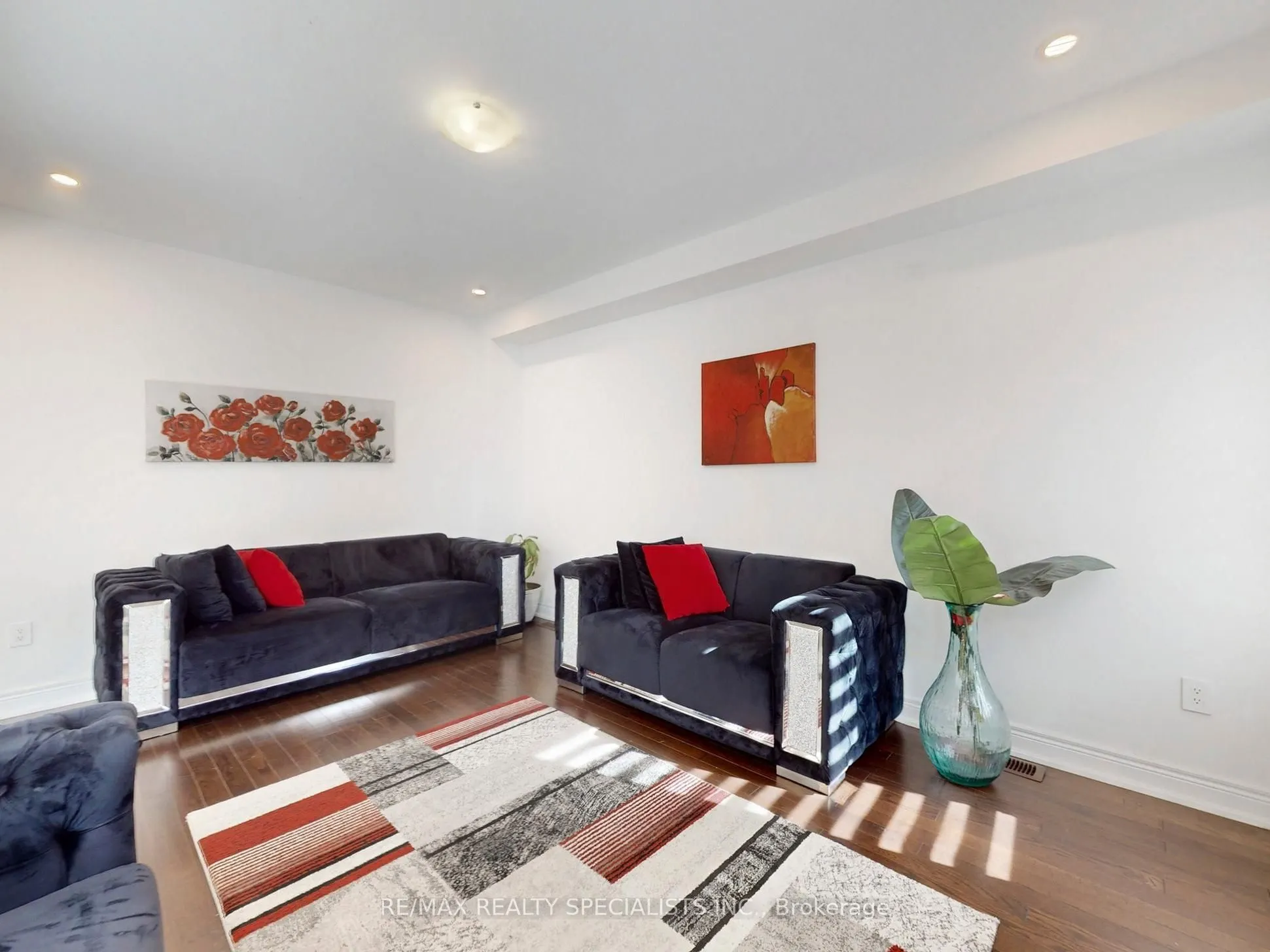 33 Tiger Crescent