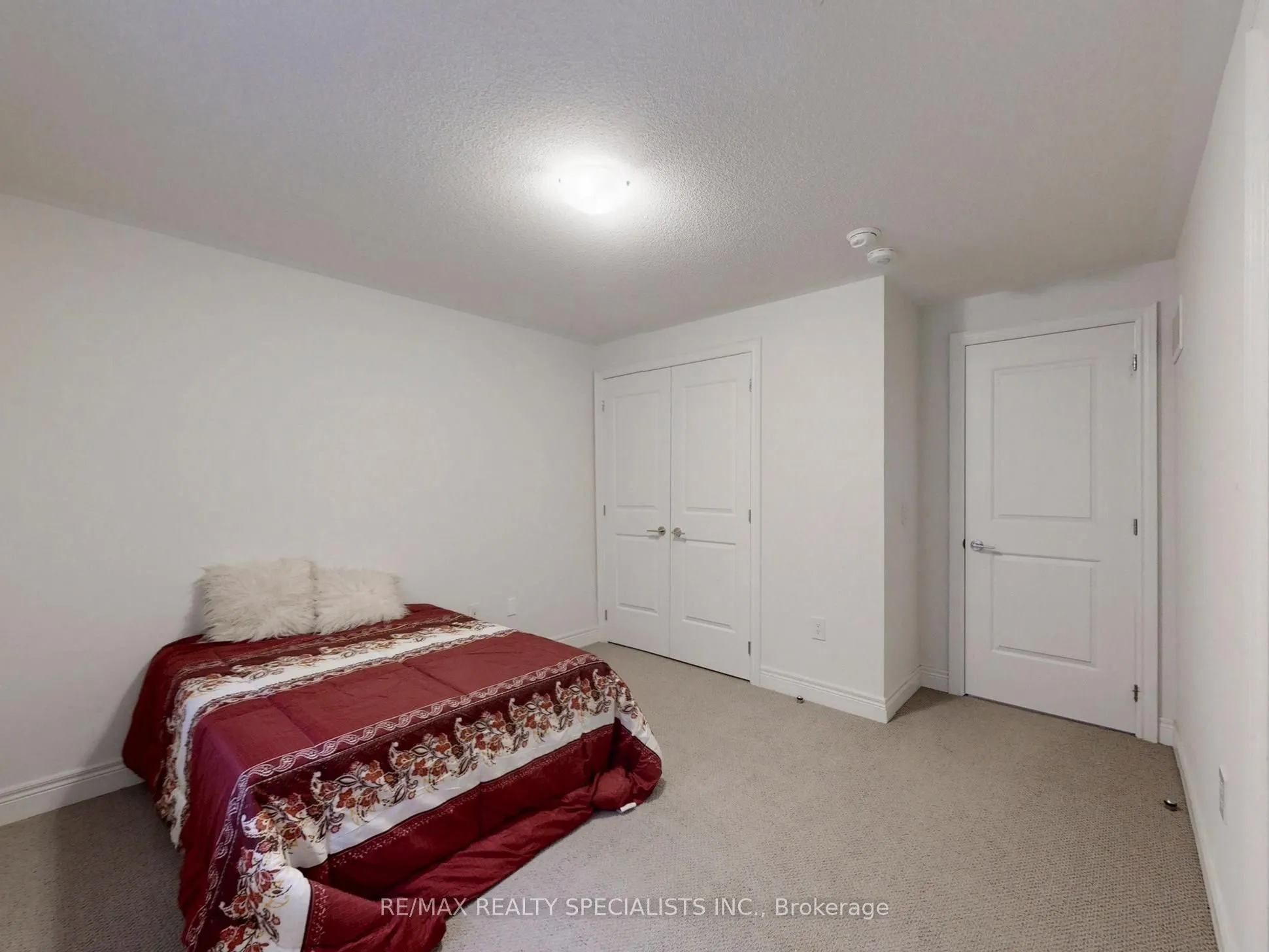 33 Tiger Crescent