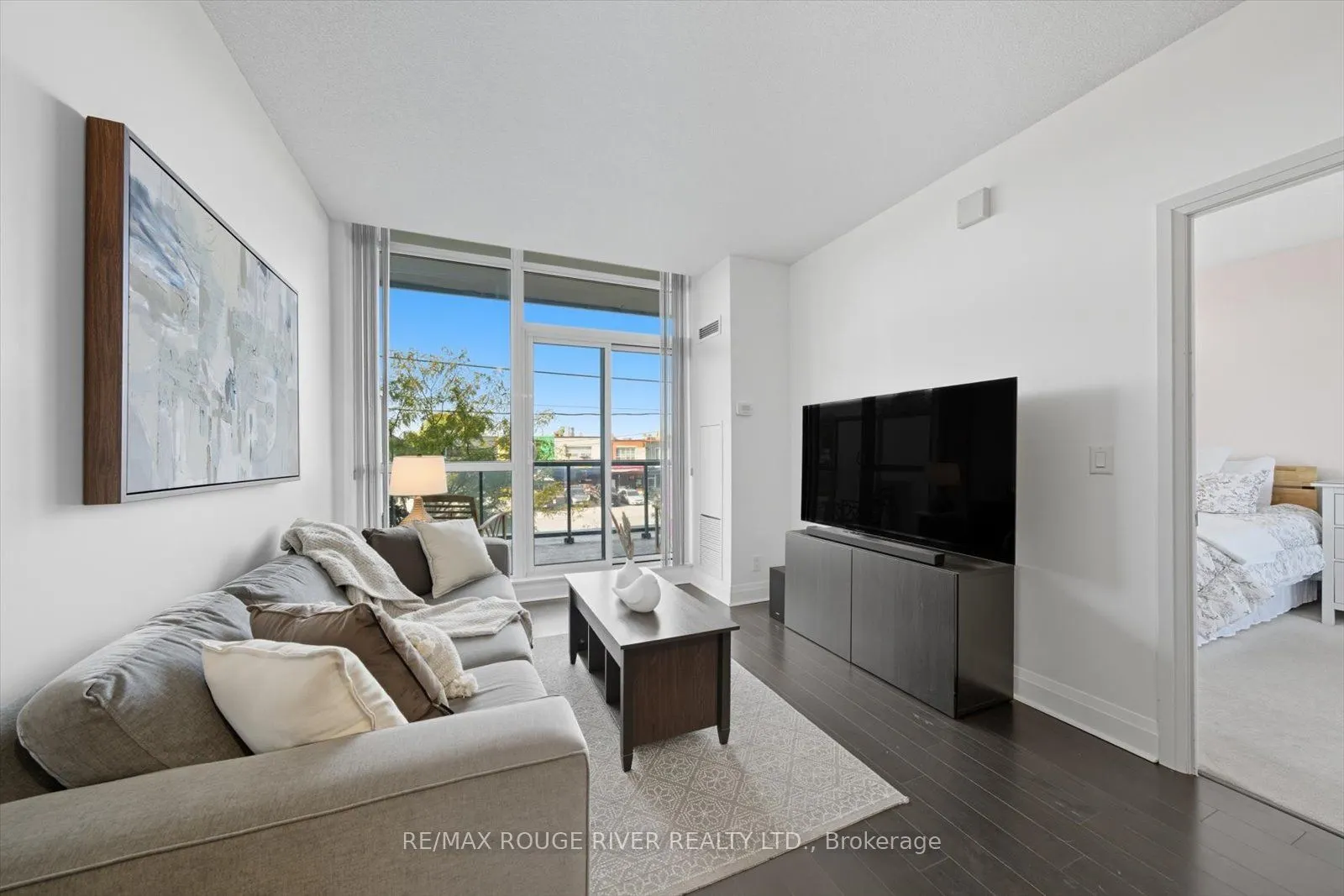 1185 The Queensway Avenue, #213