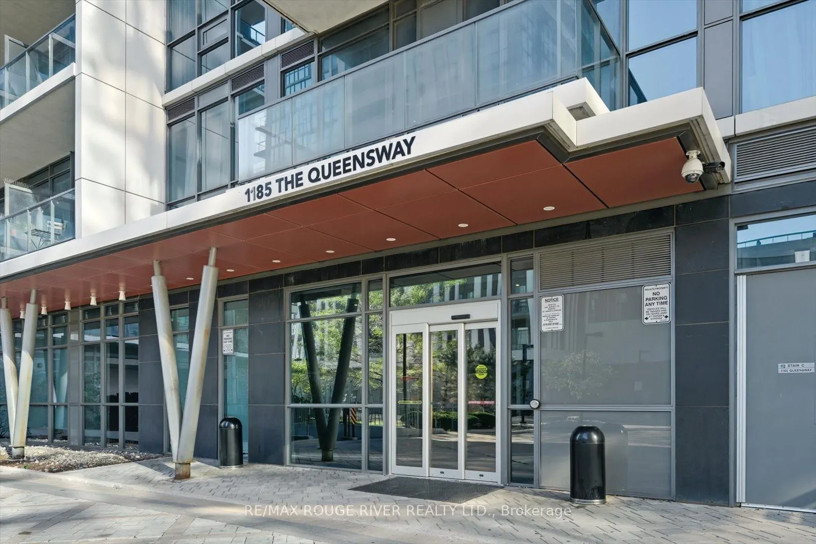 1185 The Queensway Avenue, #213