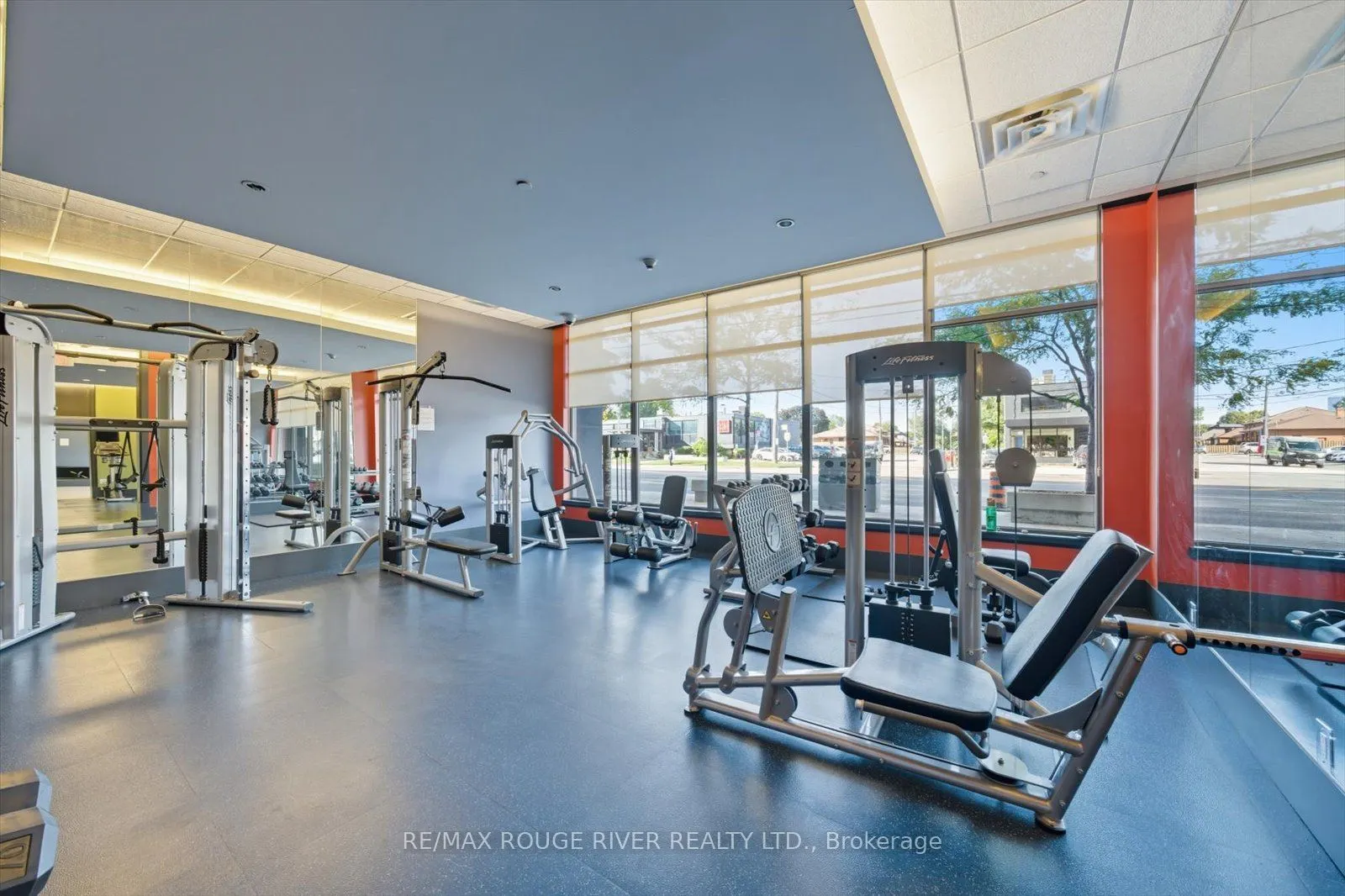 1185 The Queensway Avenue, #213