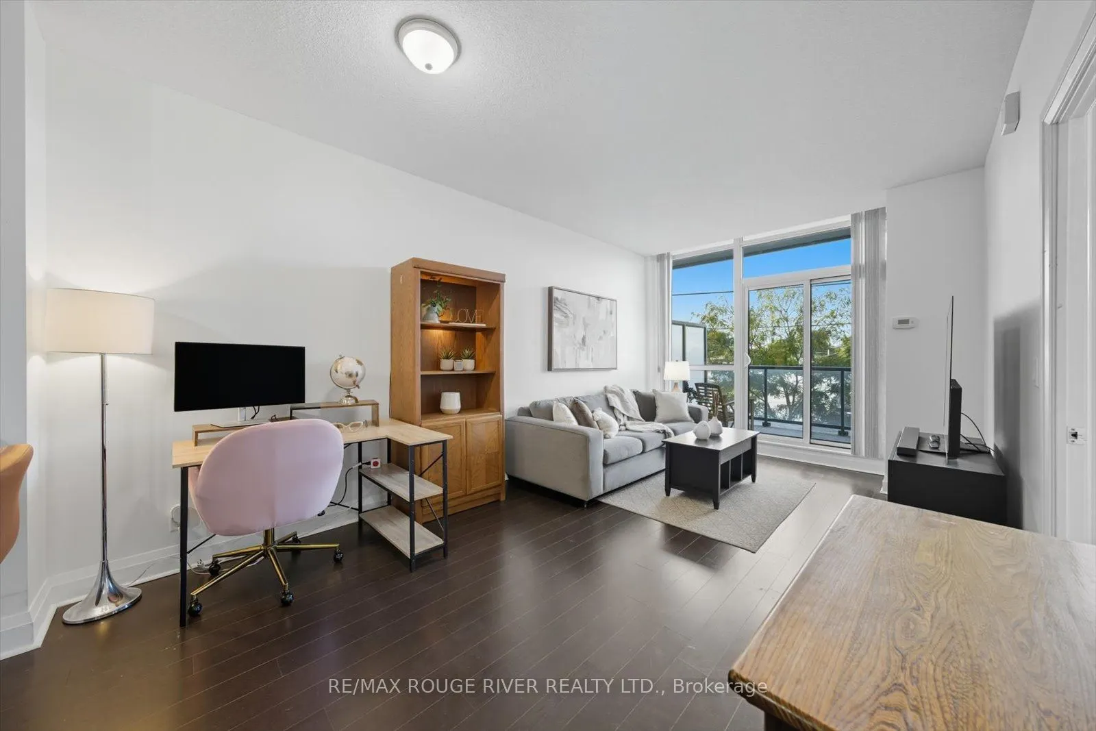 1185 The Queensway Avenue, #213