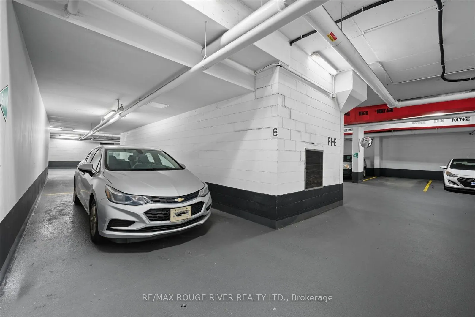 1185 The Queensway Avenue, #213