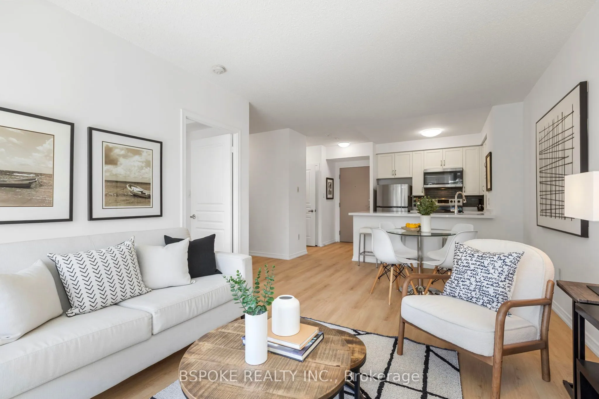 2495 Dundas Street W, #320