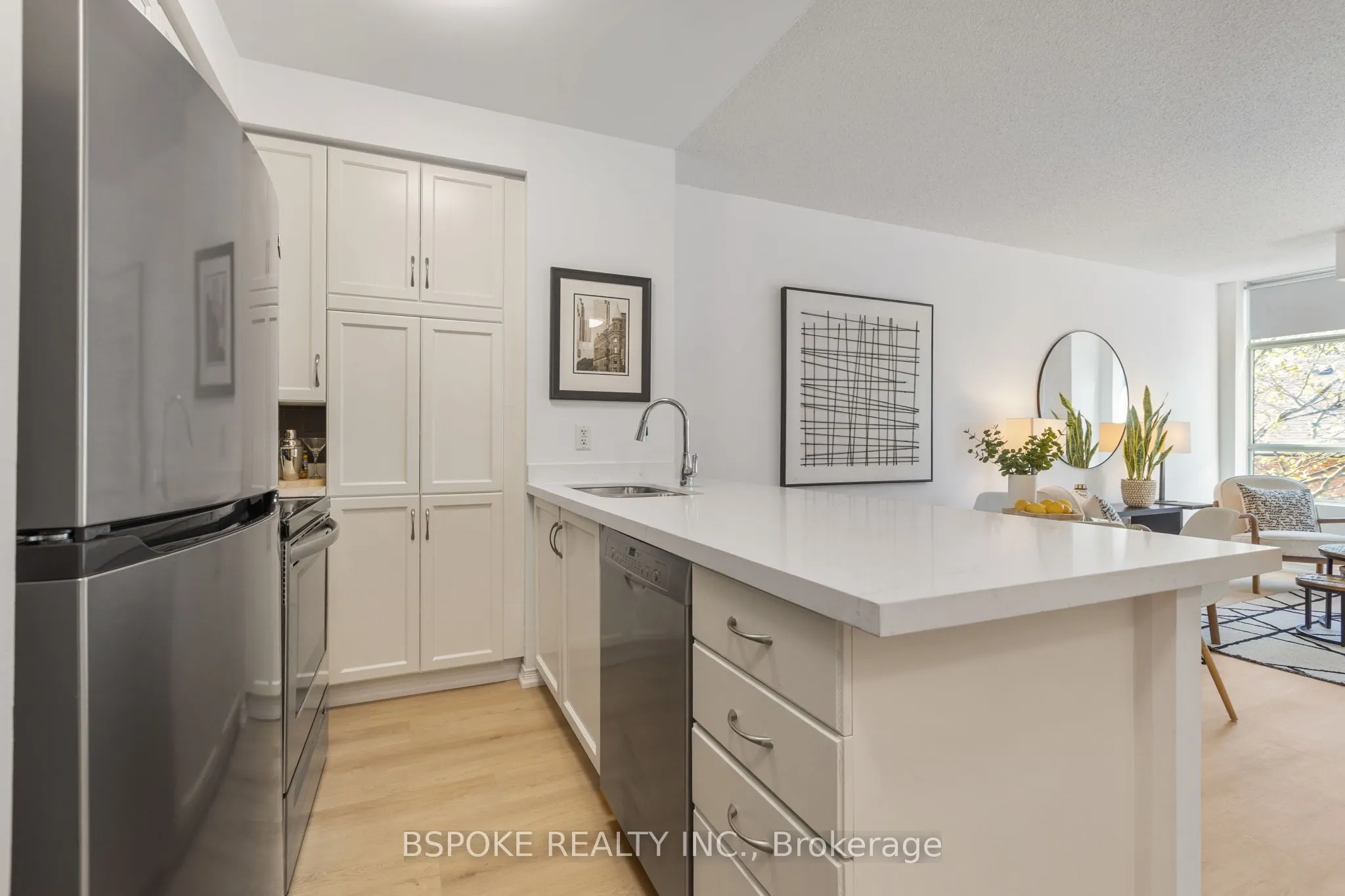 2495 Dundas Street W, #320