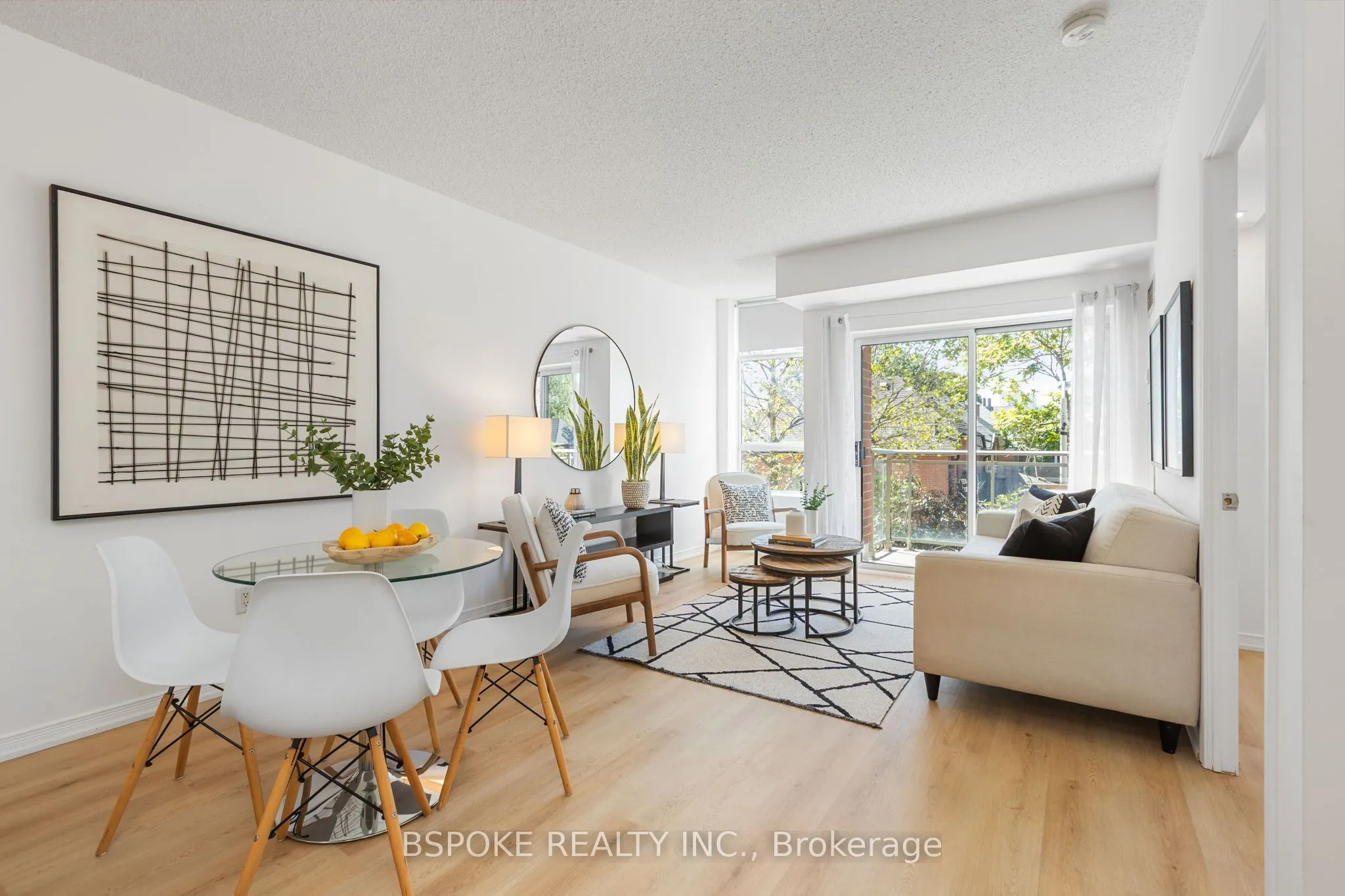 2495 Dundas Street W, #320