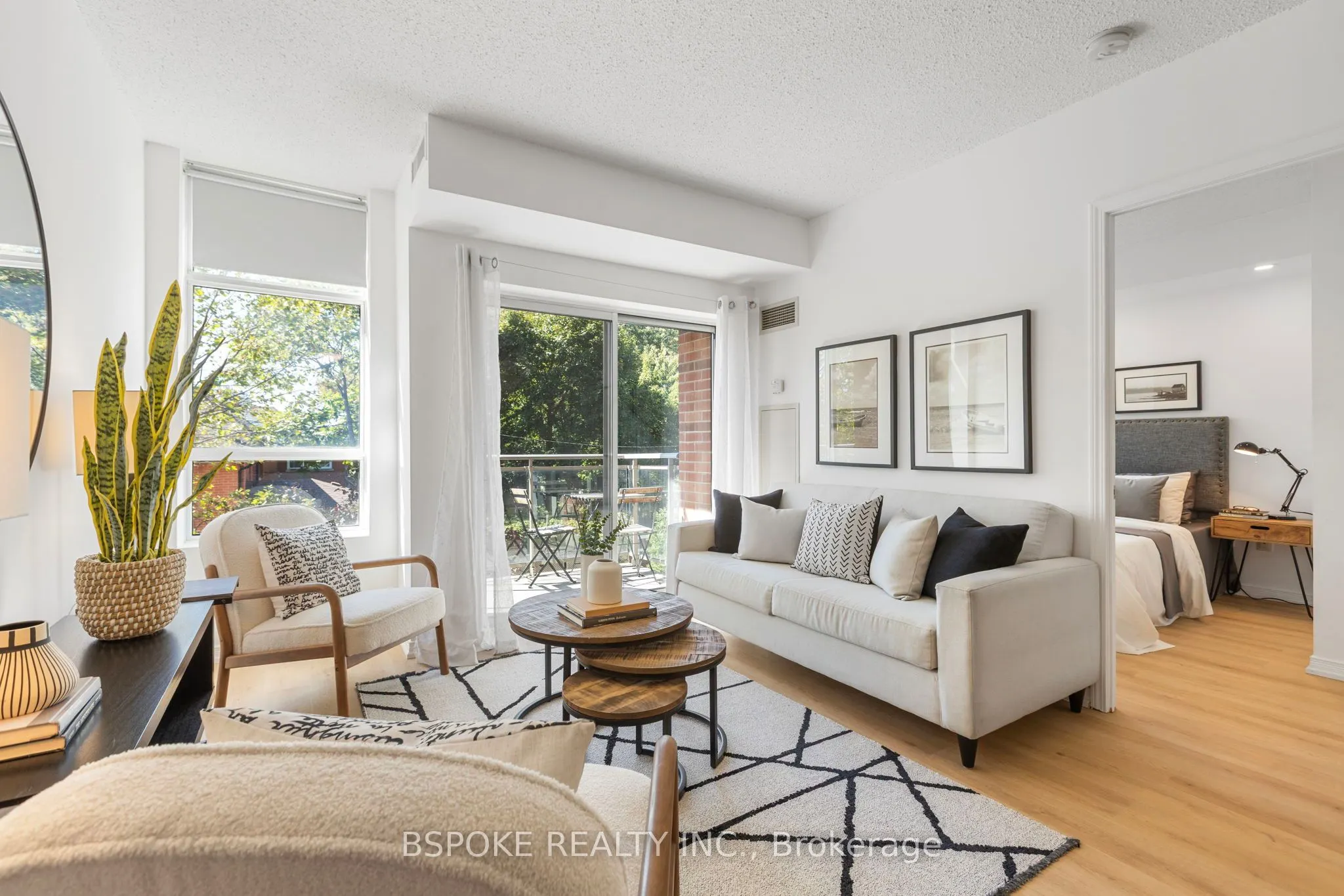2495 Dundas Street W, #320