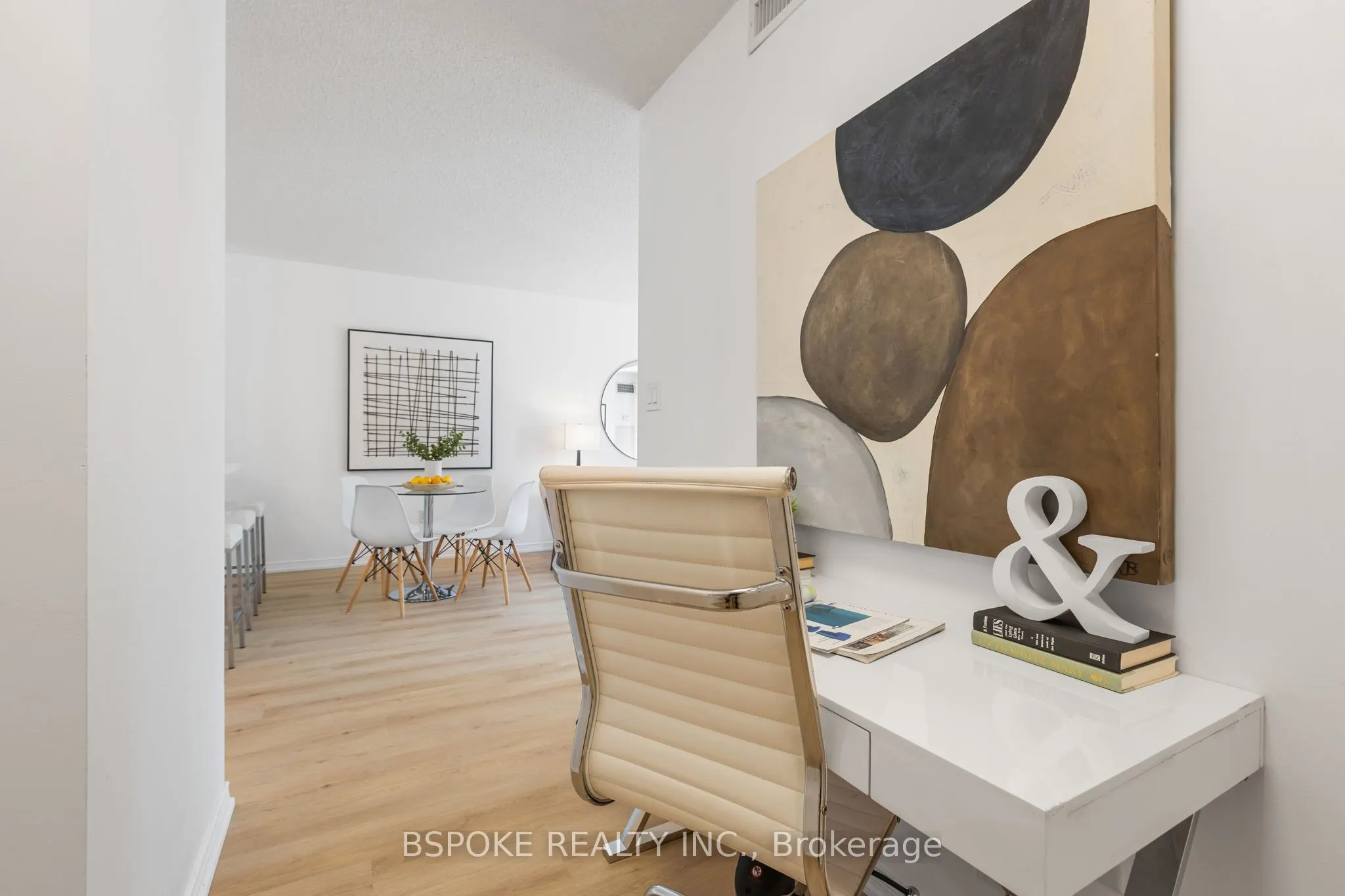 2495 Dundas Street W, #320
