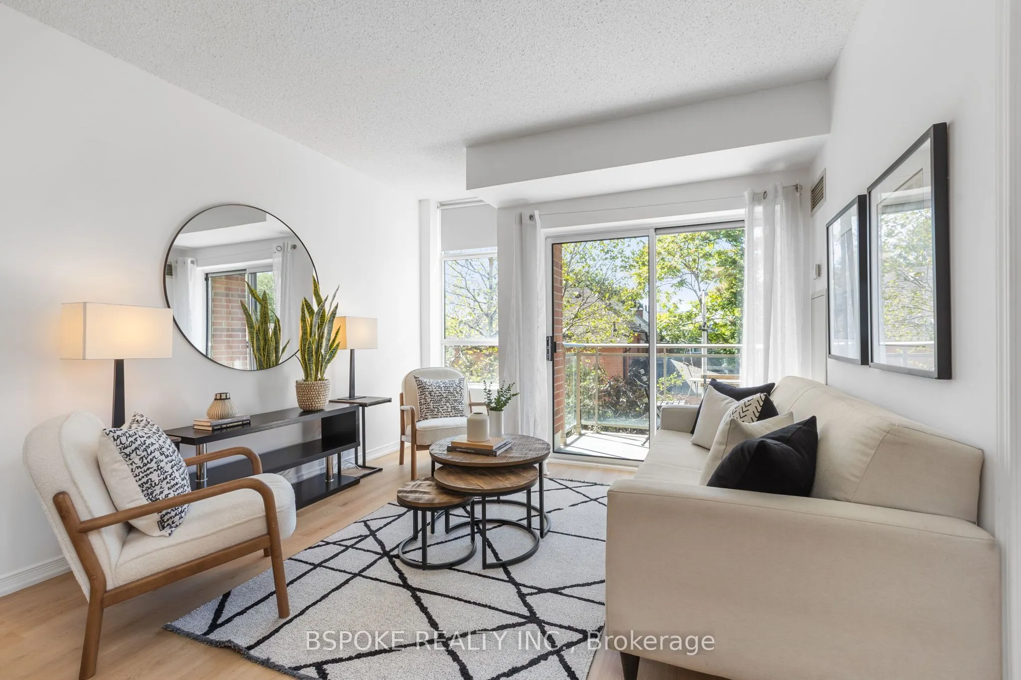 2495 Dundas Street W, #320