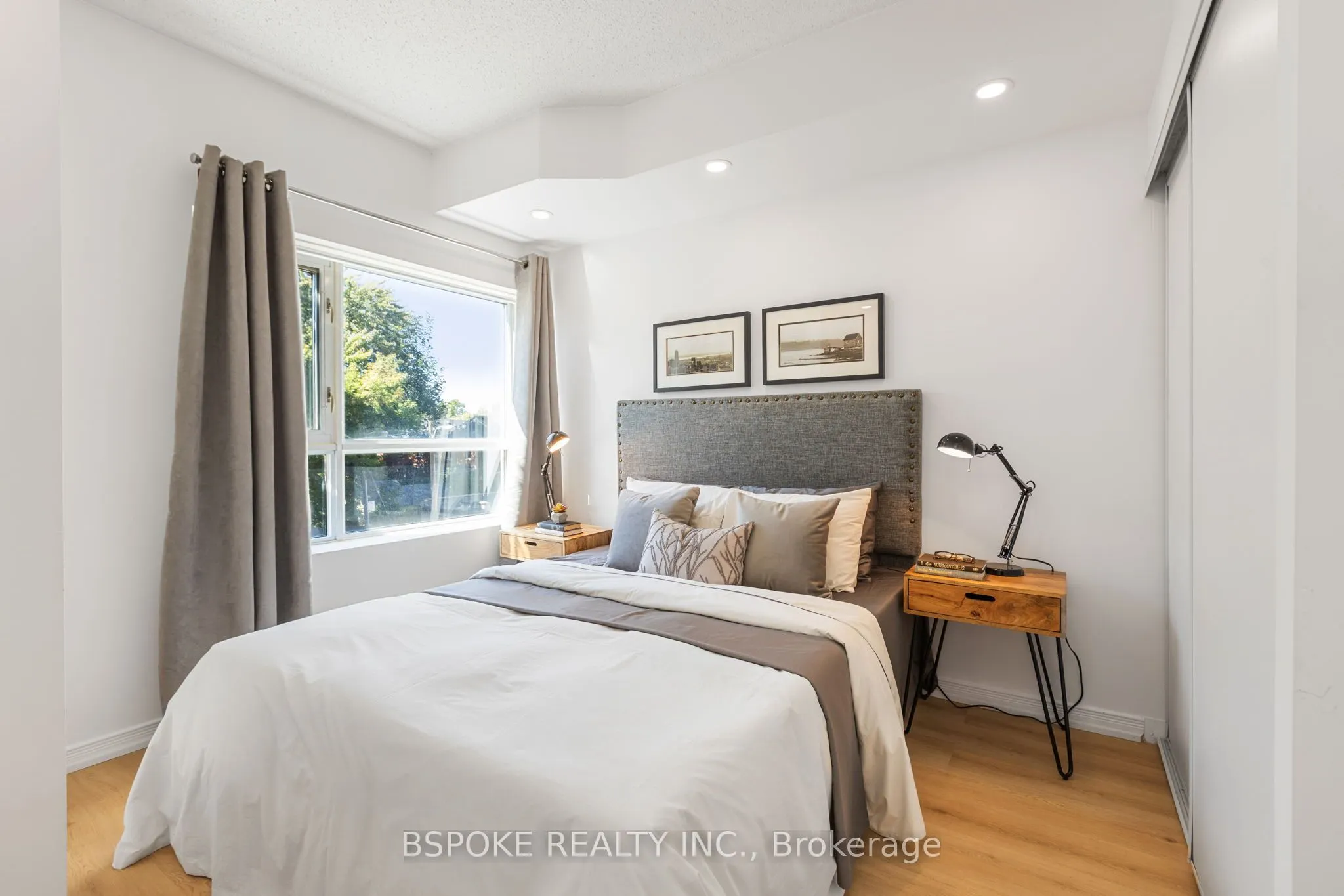 2495 Dundas Street W, #320
