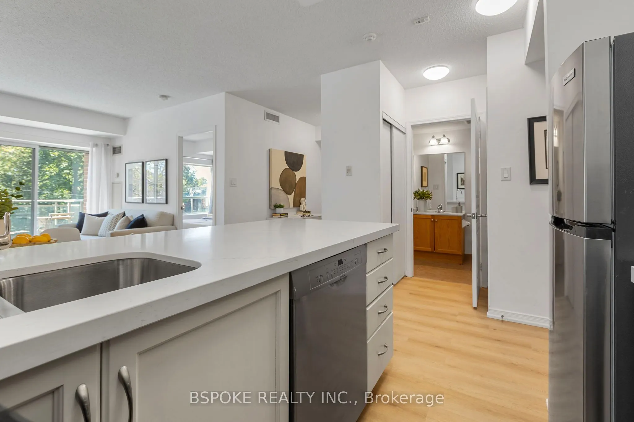 2495 Dundas Street W, #320