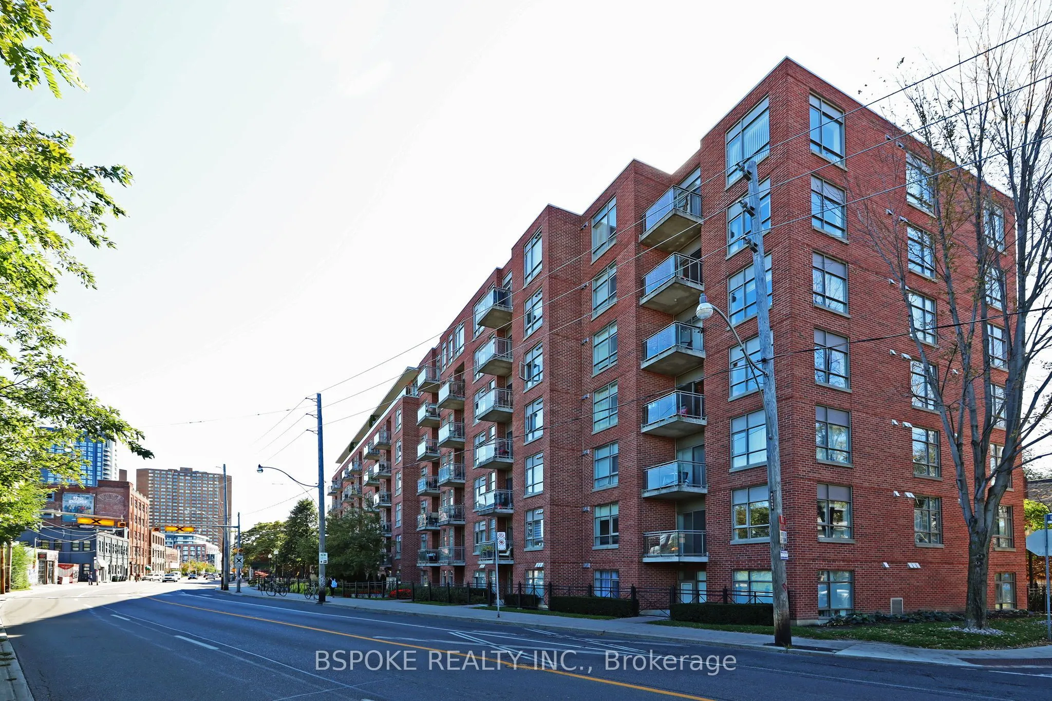 2495 Dundas Street W, #320