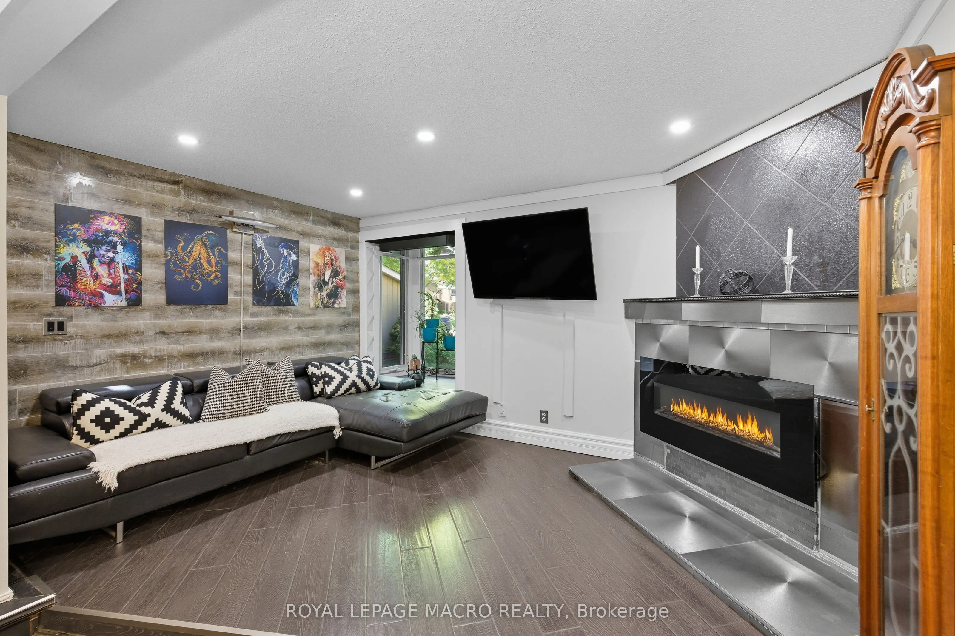2385 Woodward Avenue, #28