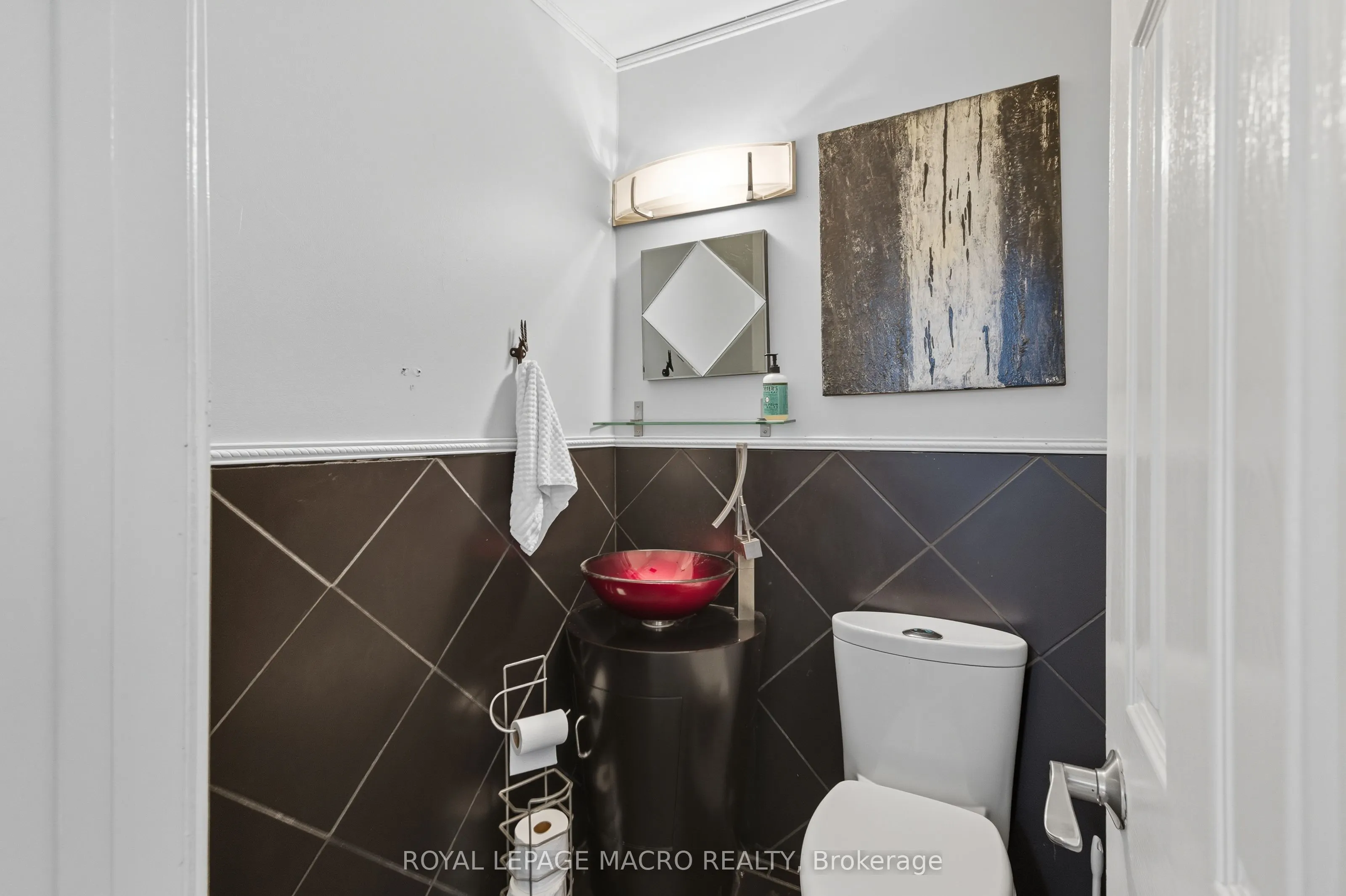 2385 Woodward Avenue, #28