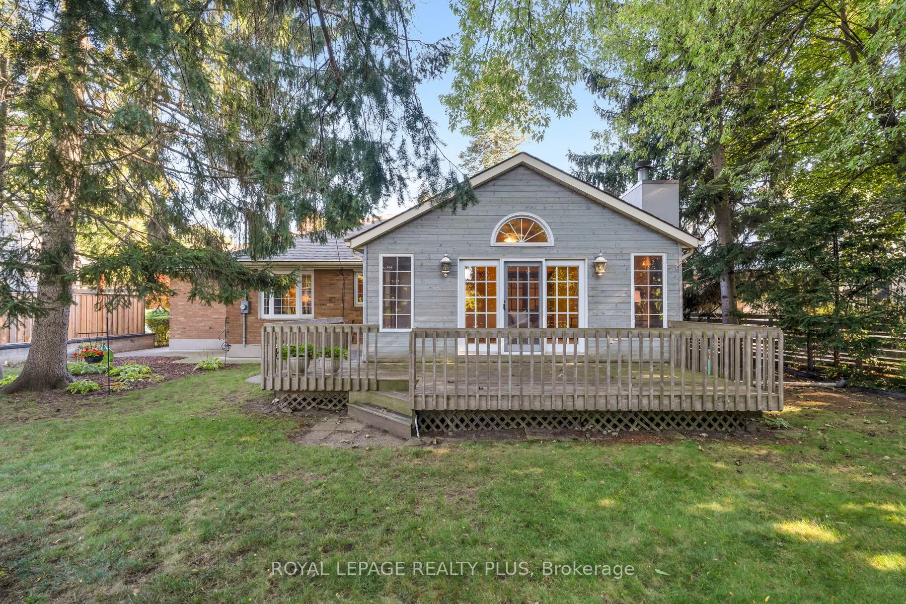 935 Hedge Drive