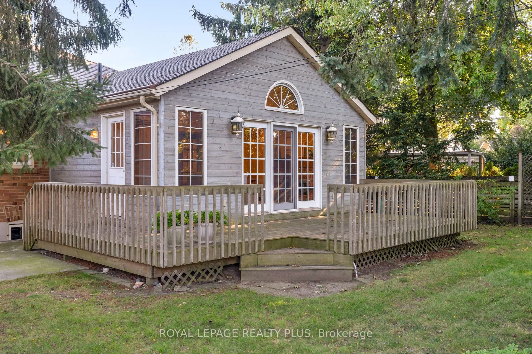 935 Hedge Drive