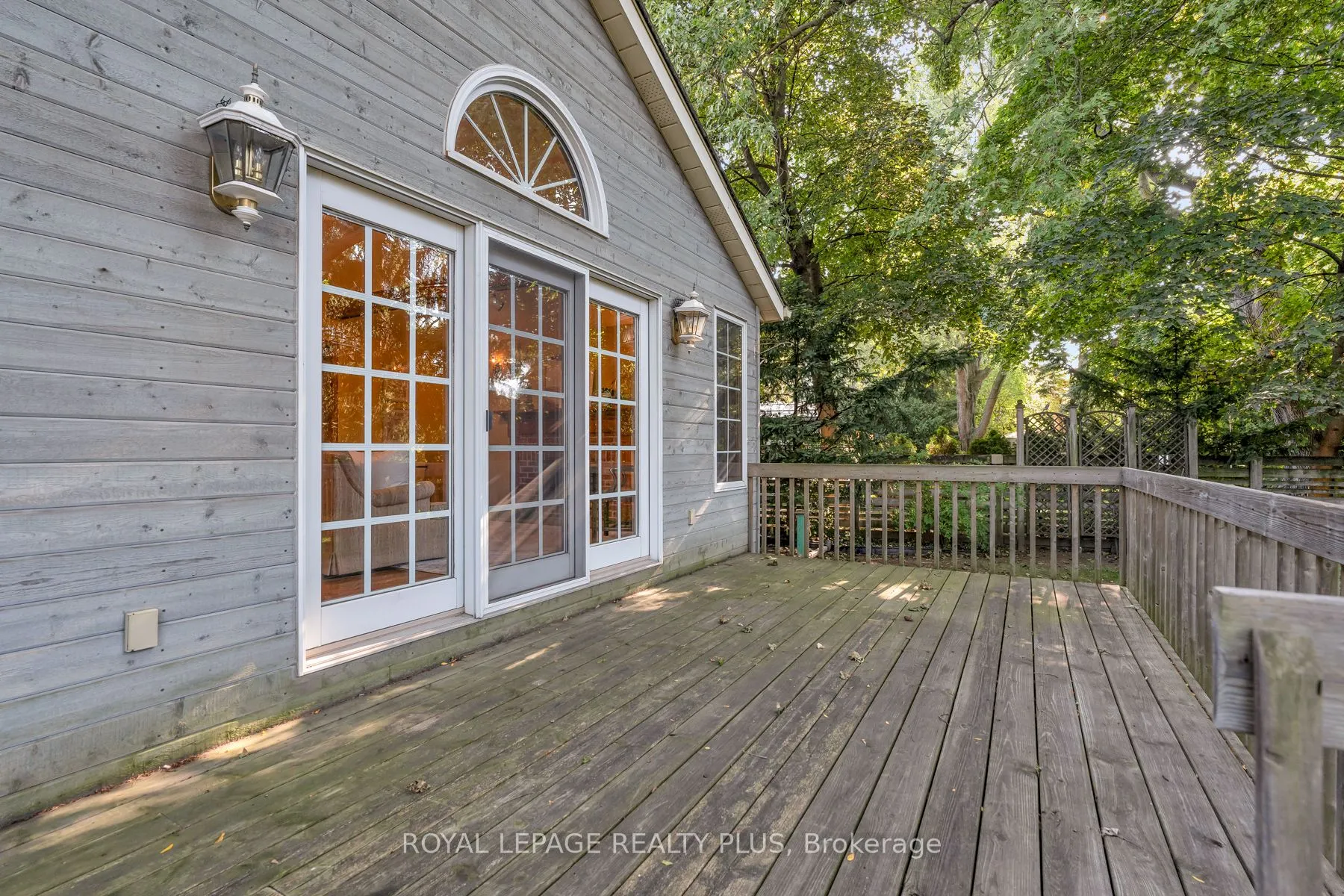 935 Hedge Drive