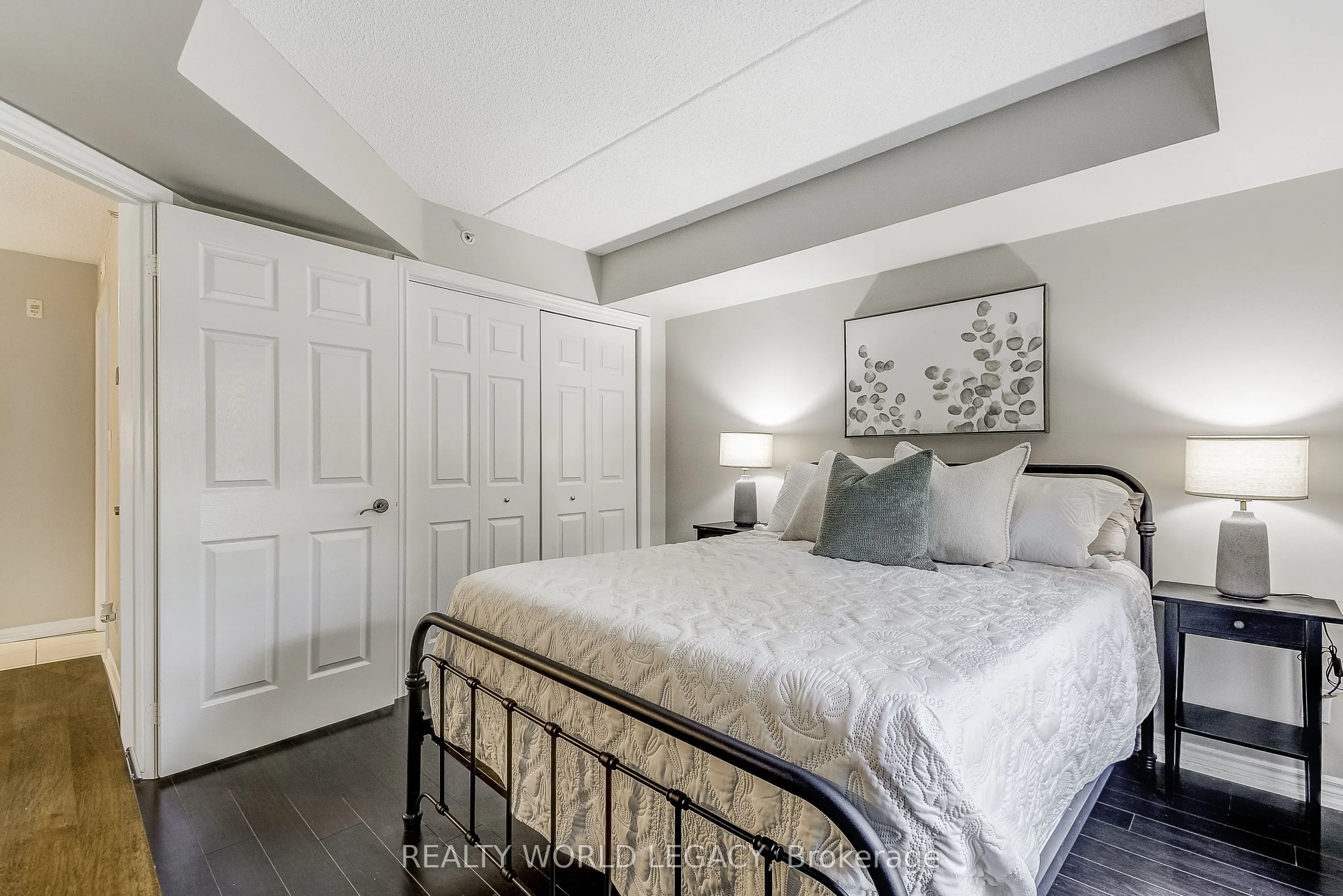 2055 Appleby Line, #103