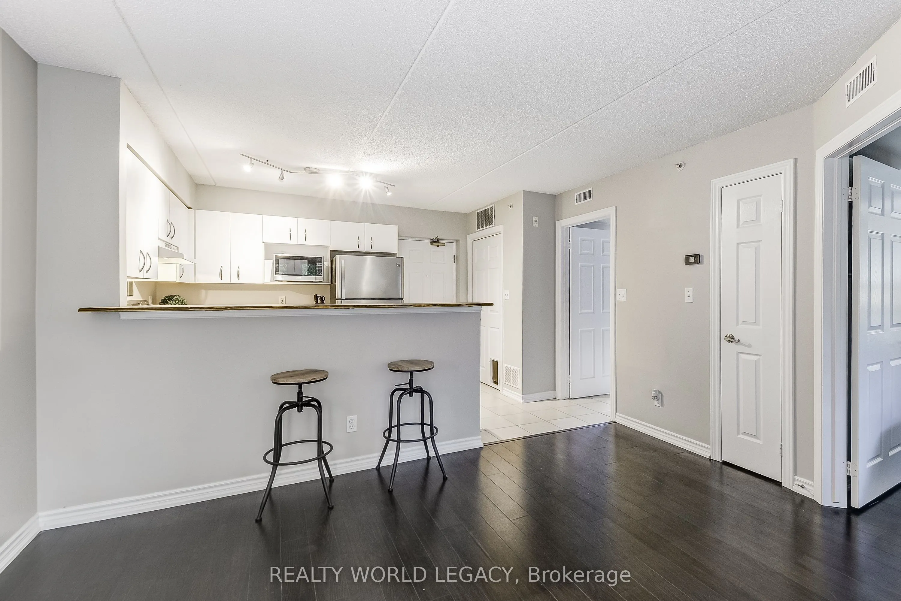 2055 Appleby Line, #103