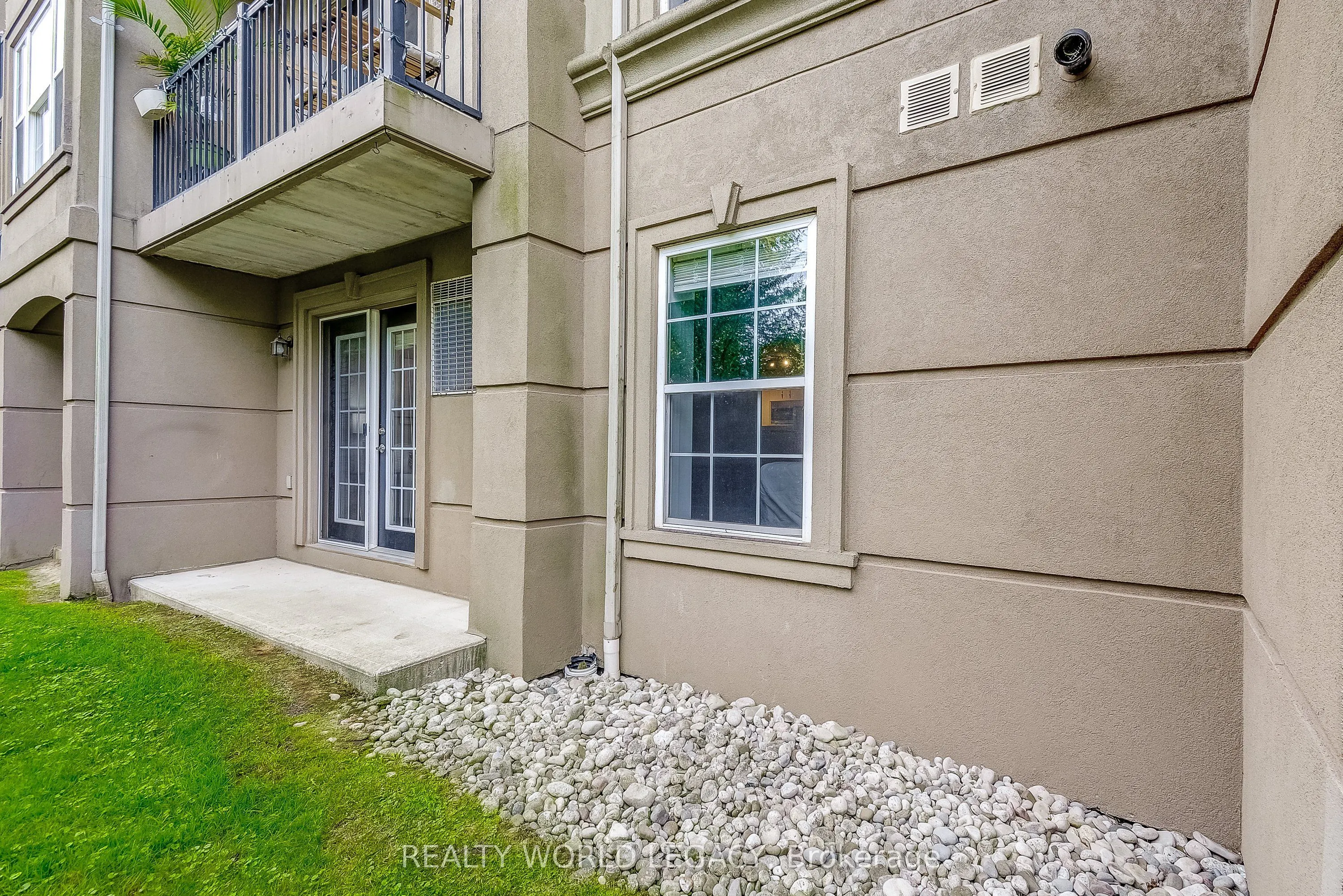 2055 Appleby Line, #103