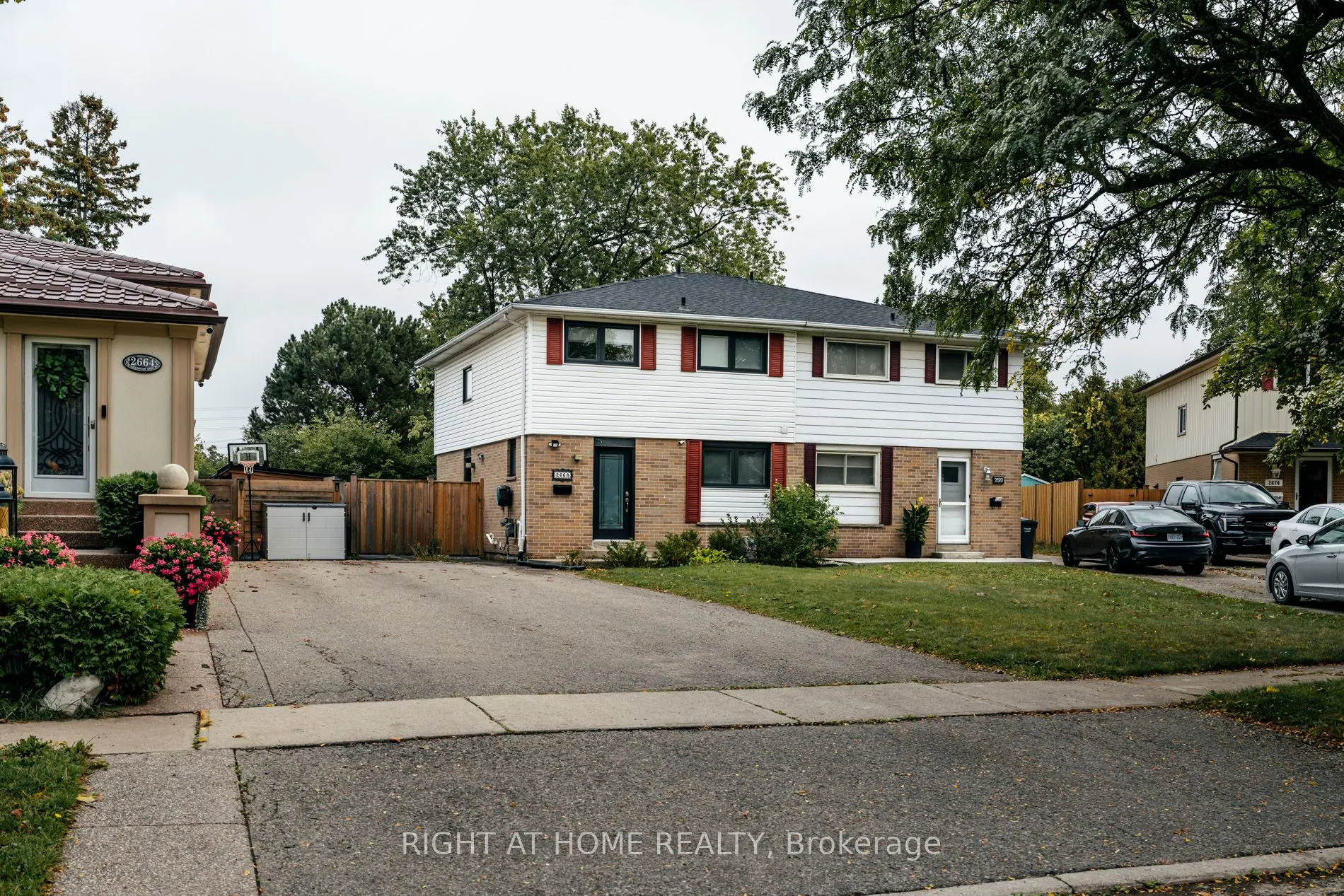 2668 Hollington Crescent, #Lower