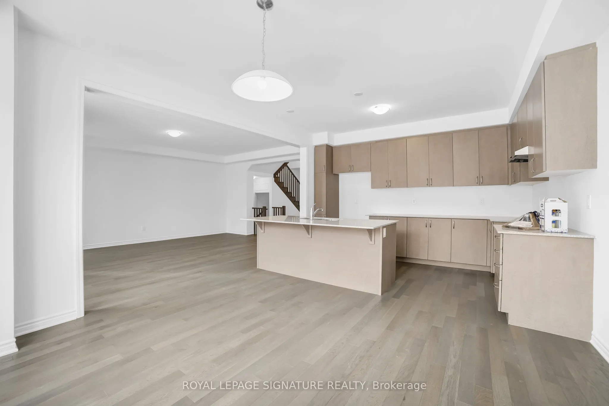 448 Kennedy Circle W